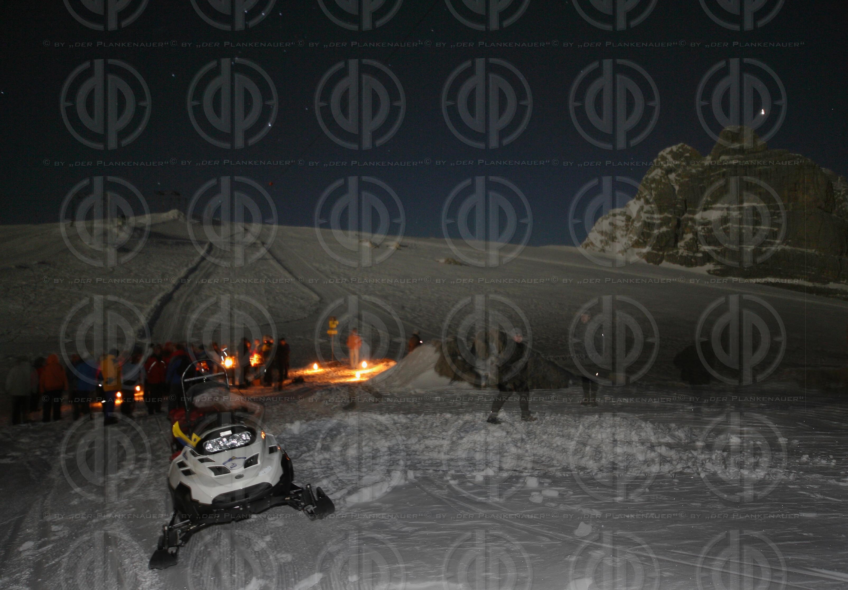 Mondscheinwandern am Dachsteingletscher