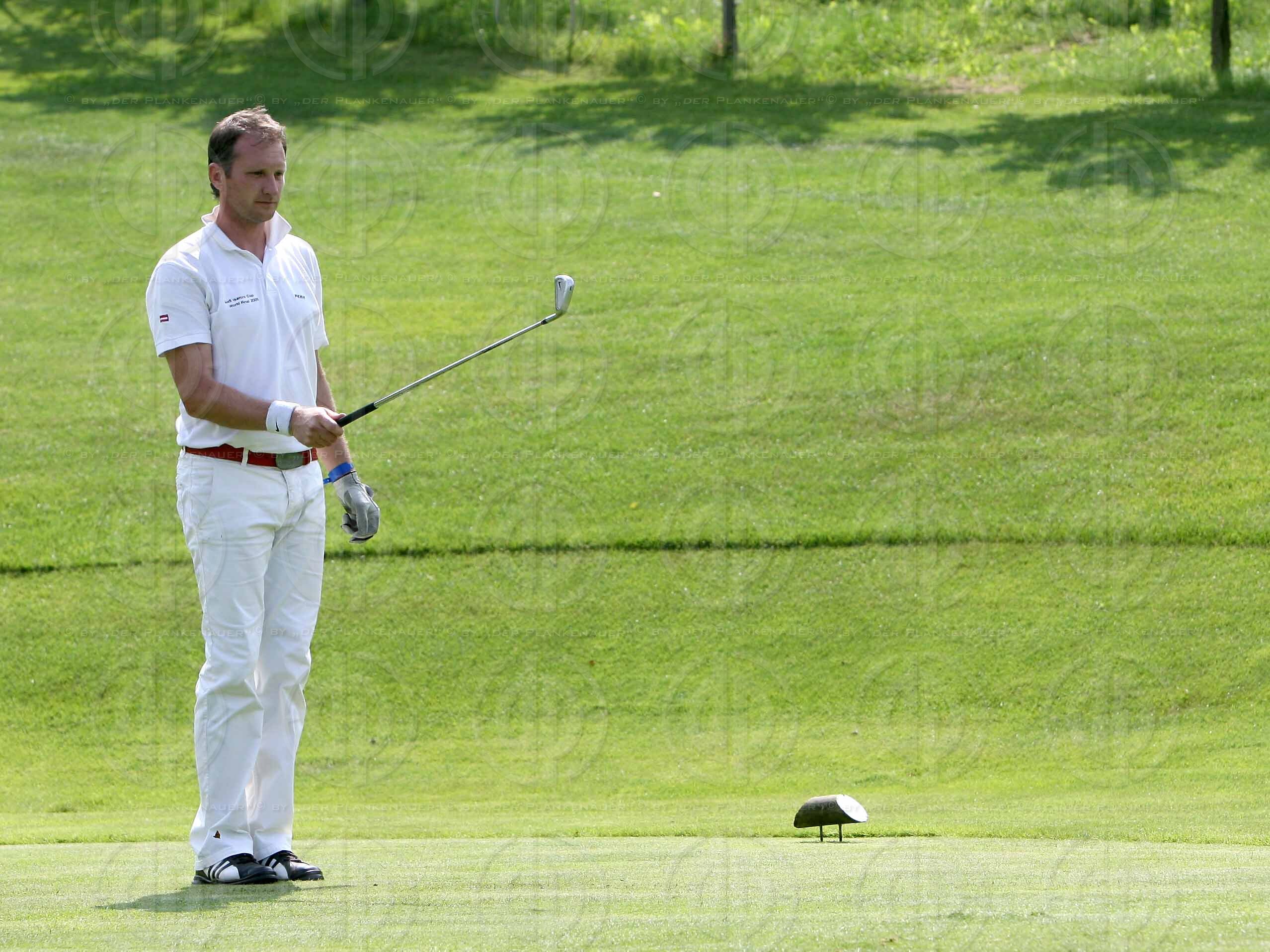 Das Institut-Charity Golf Einladungsturnier-Bewerb
