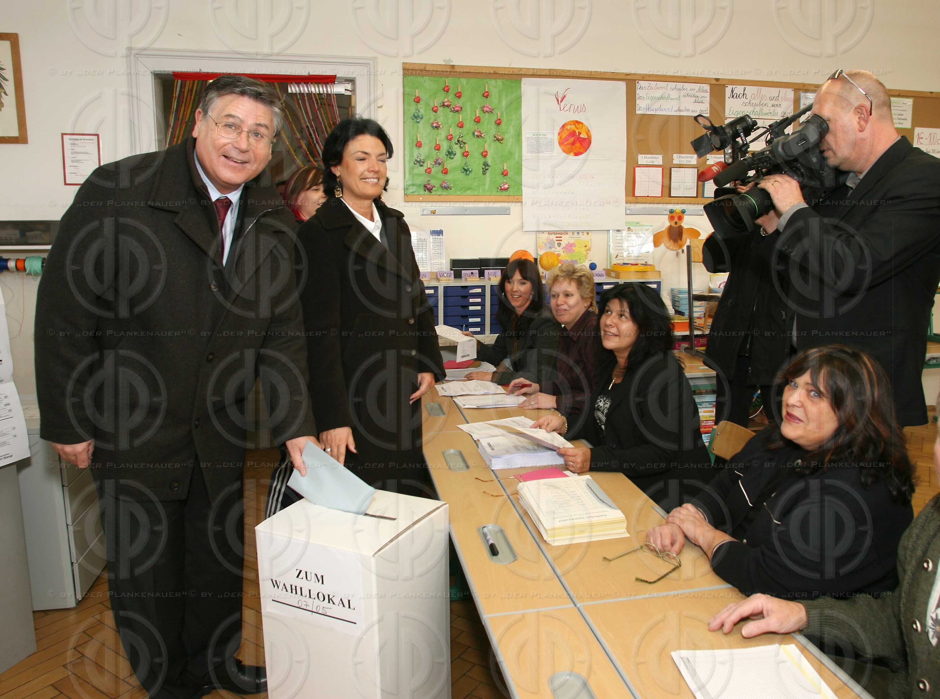 GR-Wahl Graz 2008 - Stimmabgabe der Spitzenkandidaten