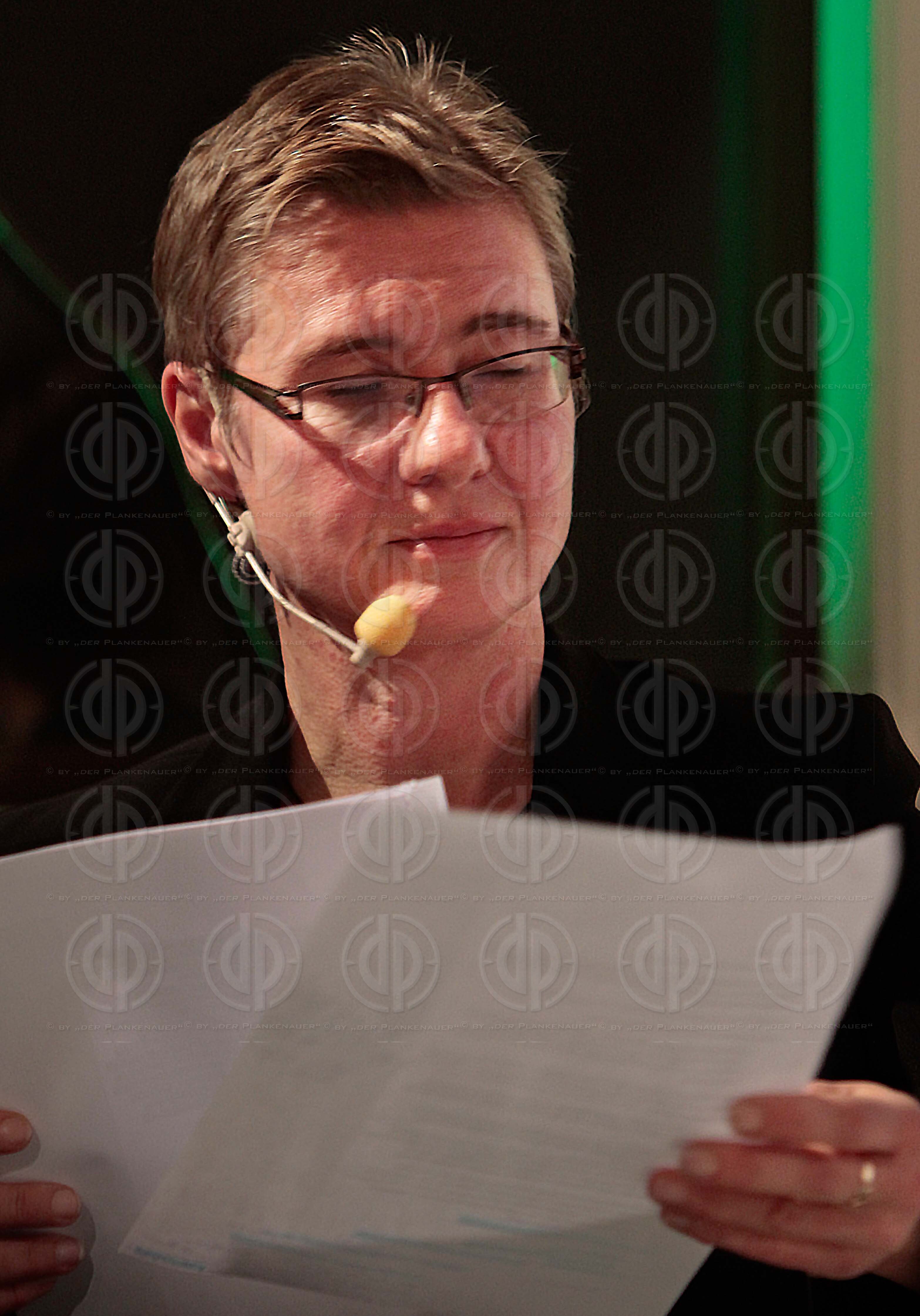 DiensTalk - Zwischen Reformfreude und Sparzwaengen