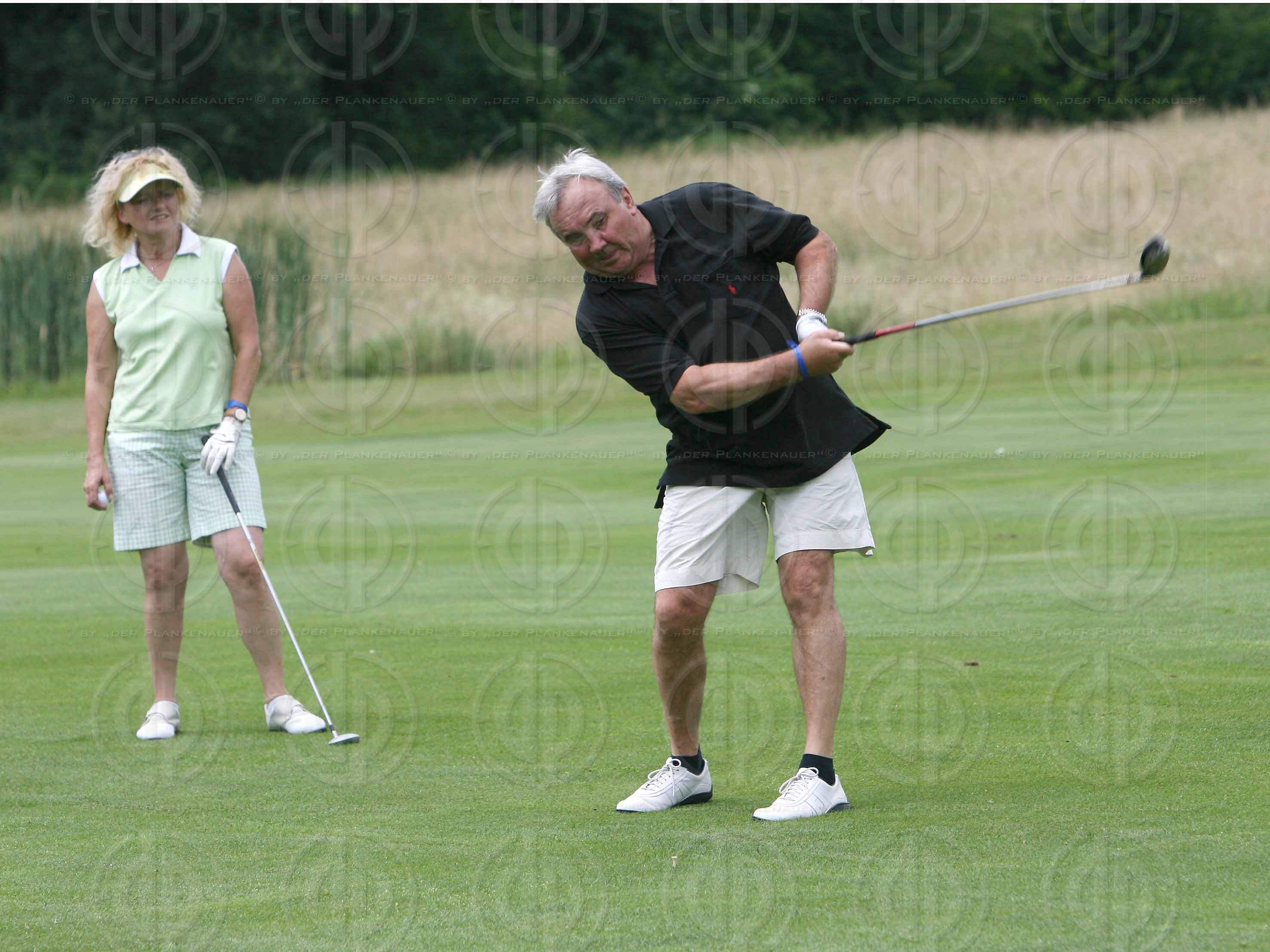 Das Institut-Charity Golf Einladungsturnier-Bewerb