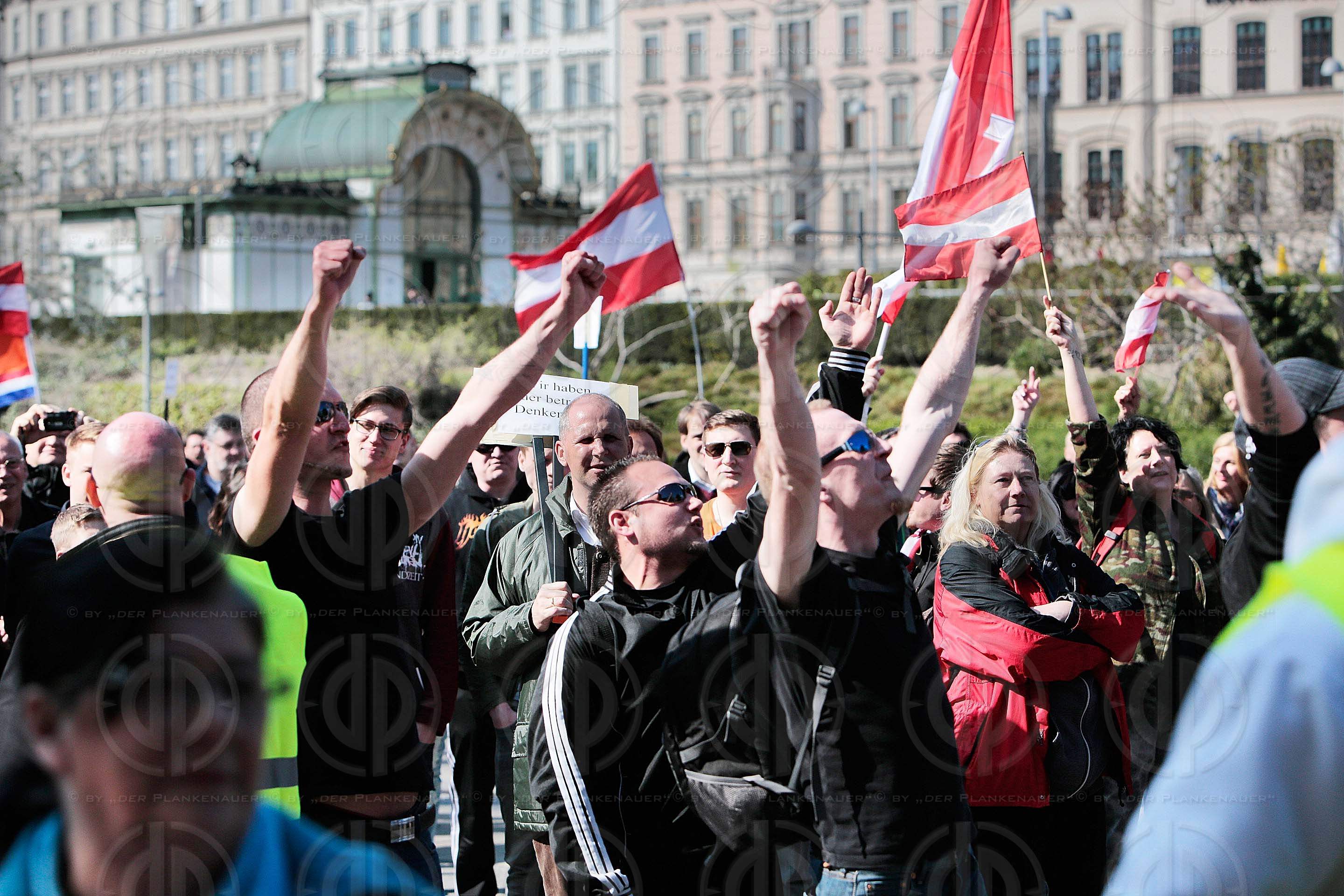 PEGIDA Demo und Gegendemo NO PEGIDA