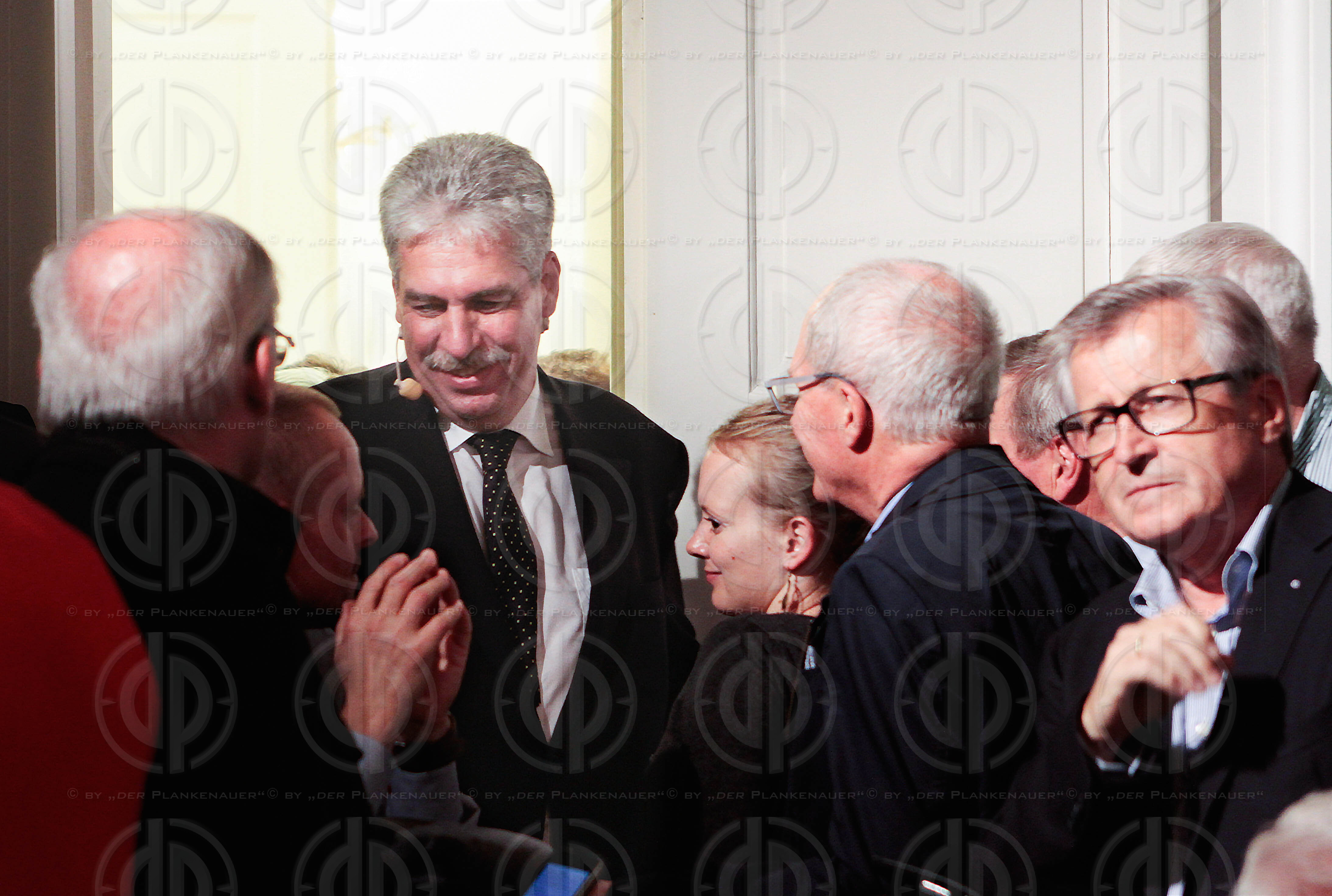 DiensTalk - Zwischen Reformfreude und Sparzwaengen