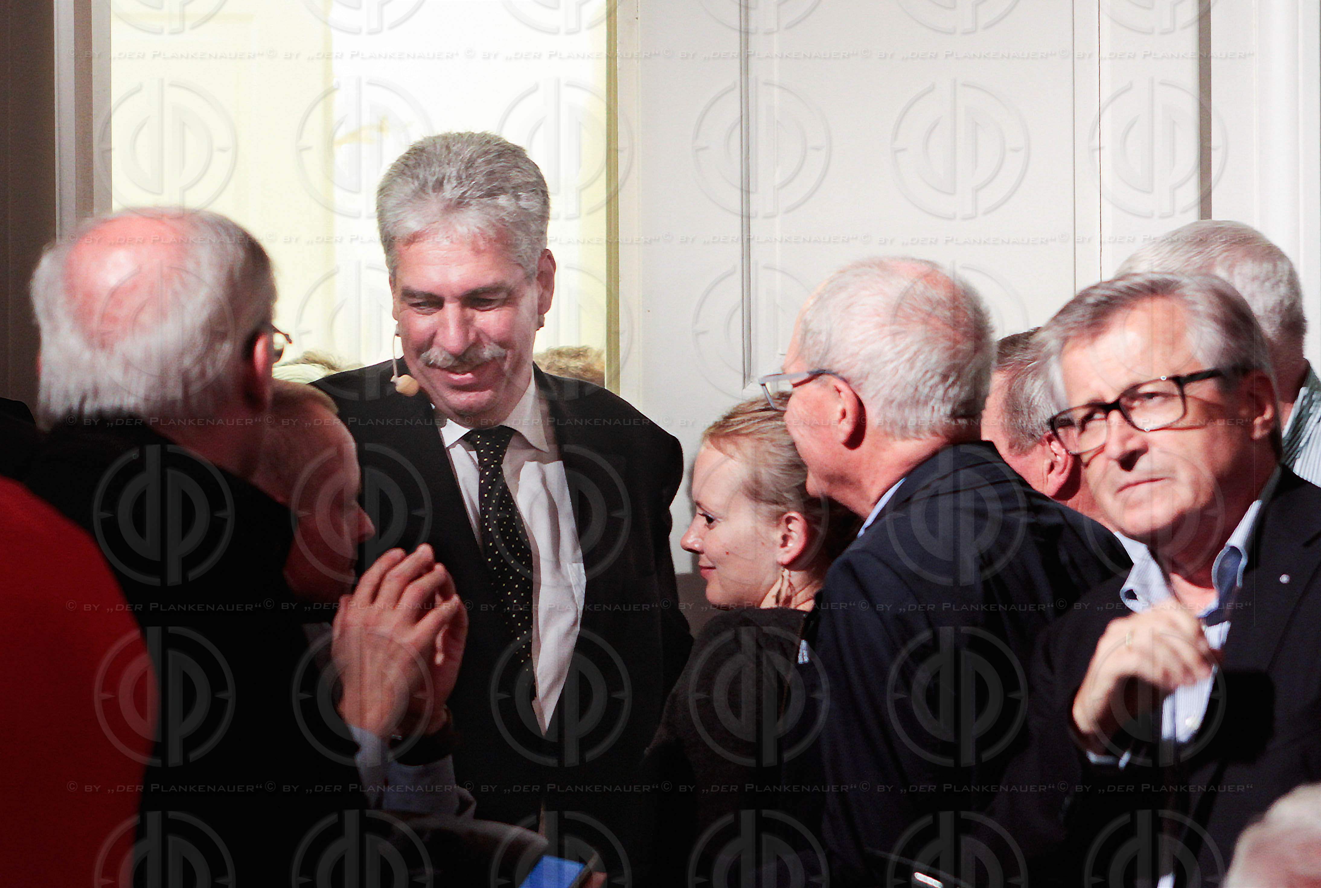 DiensTalk - Zwischen Reformfreude und Sparzwaengen