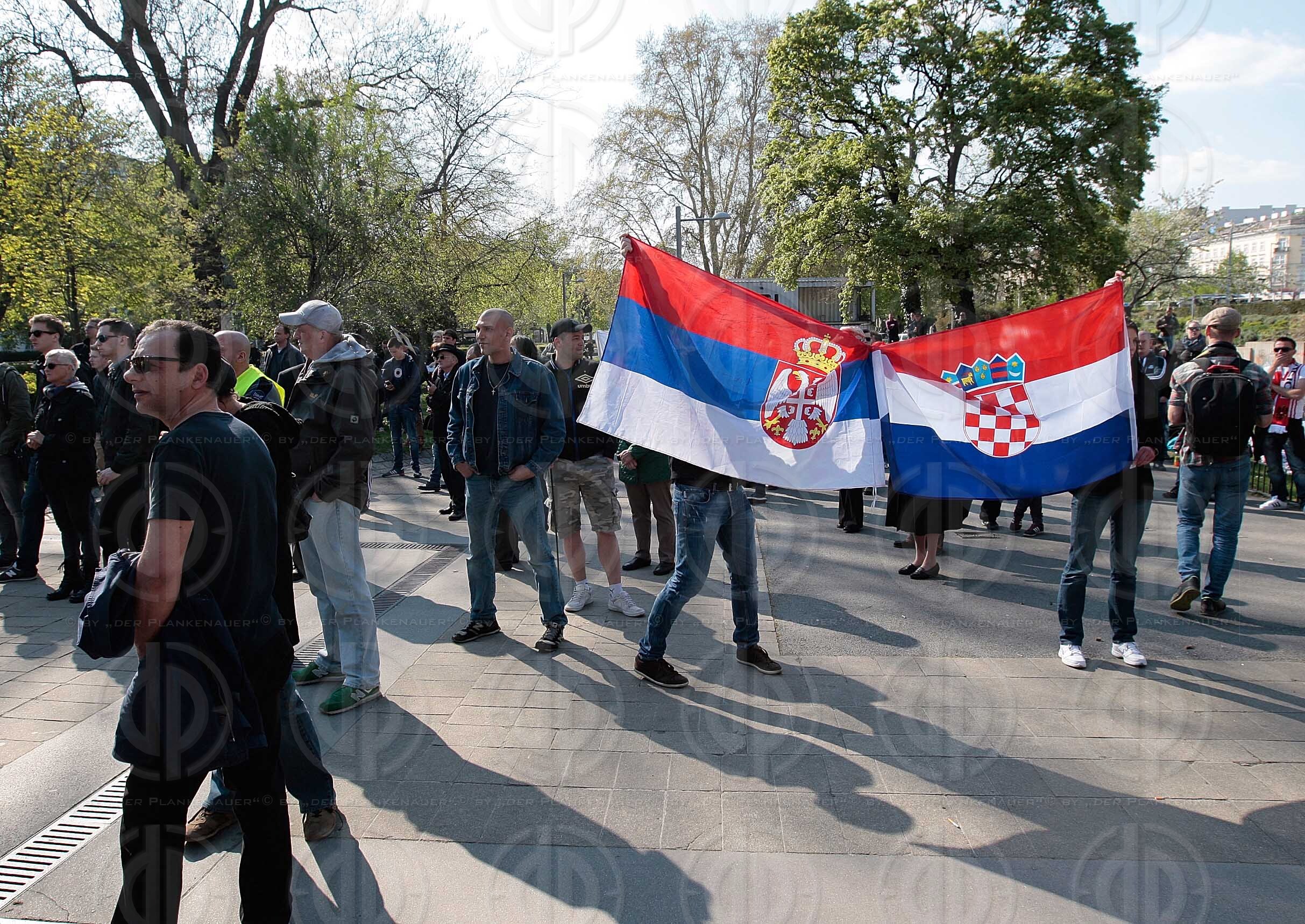 PEGIDA Demo und Gegendemo NO PEGIDA