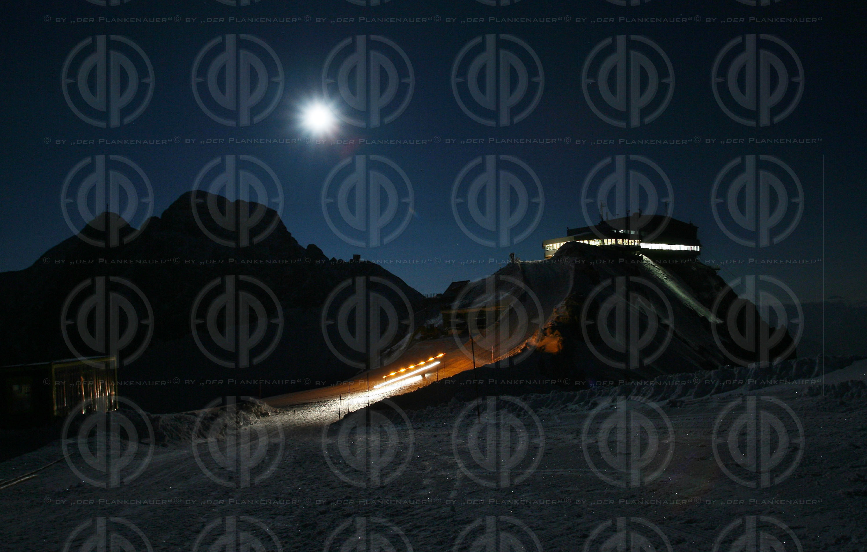 Mondscheinwandern am Dachsteingletscher