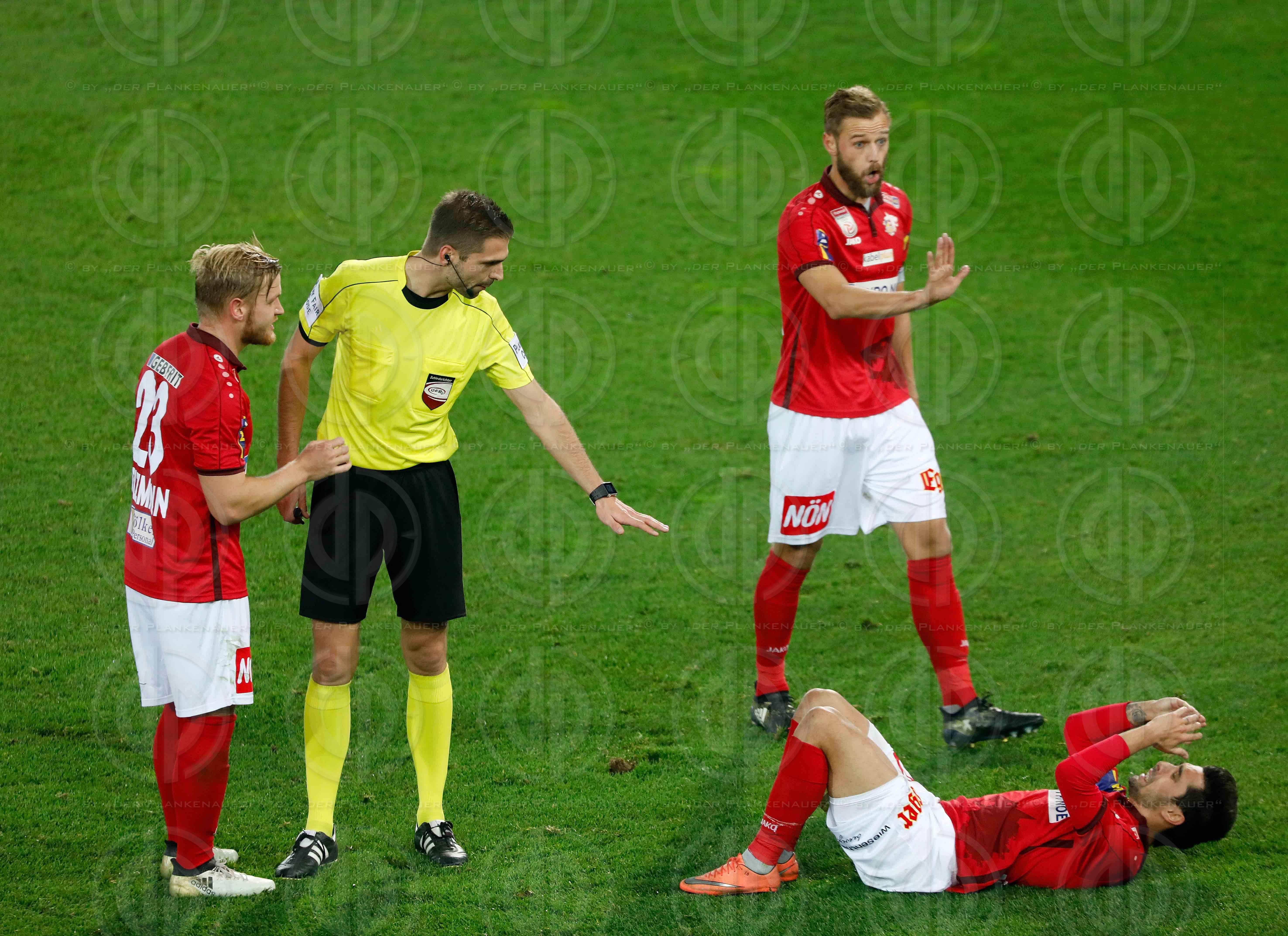 SK Sturm vs. SKN St. Poelten (1:2)