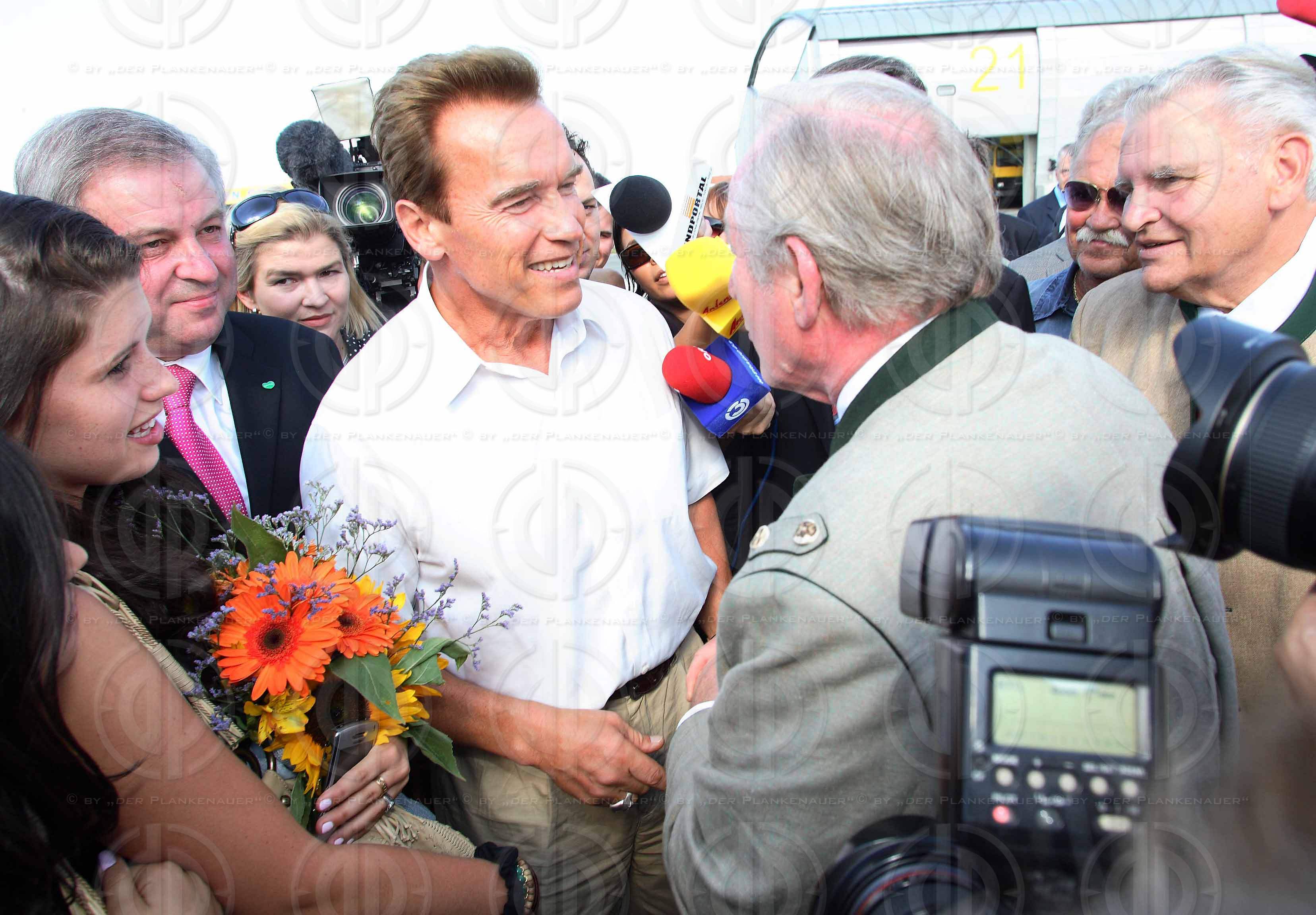 Arnold SCHWARZENEGGER