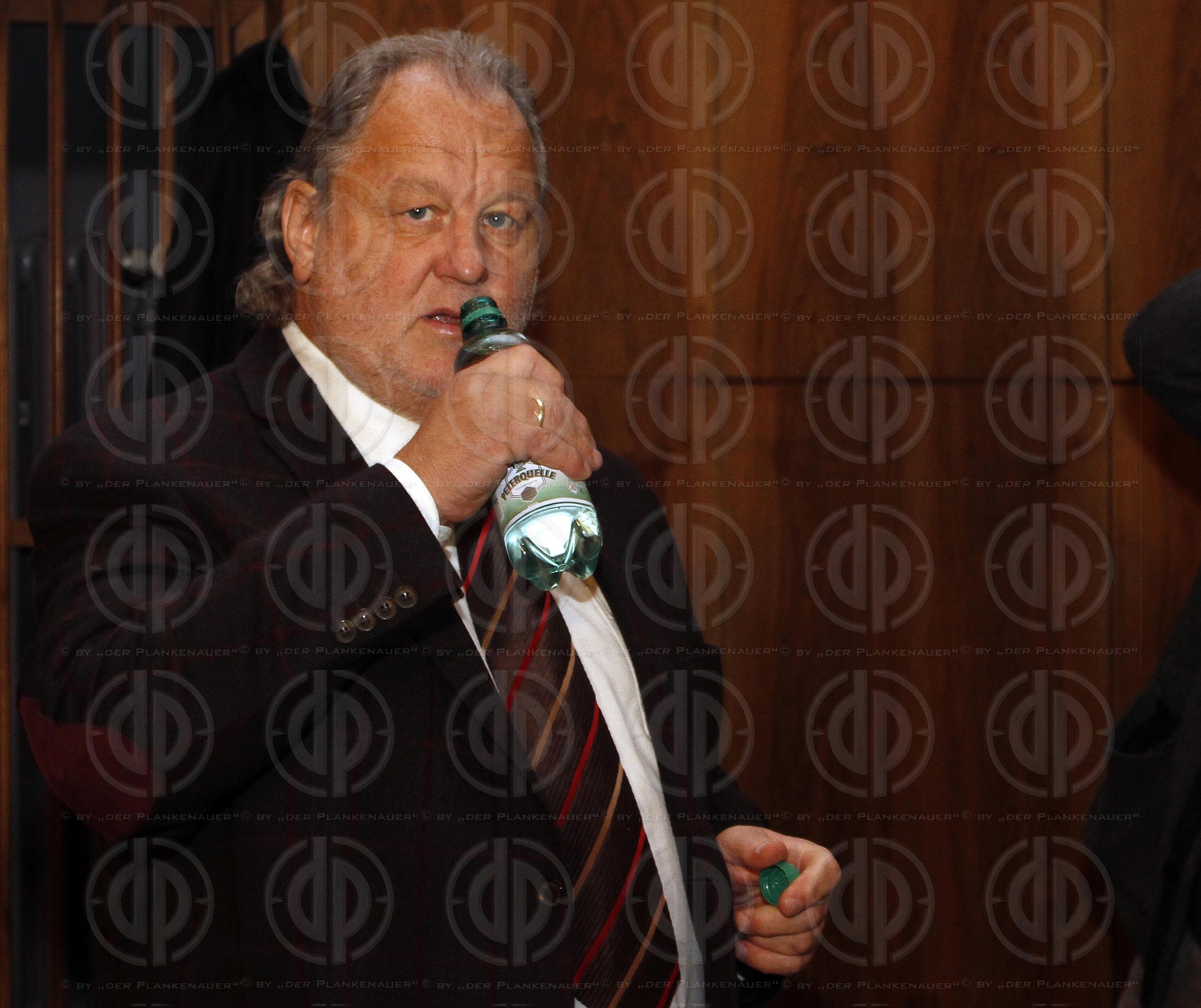 Strafverfahren gegen Hannes KARTNIG u.a.