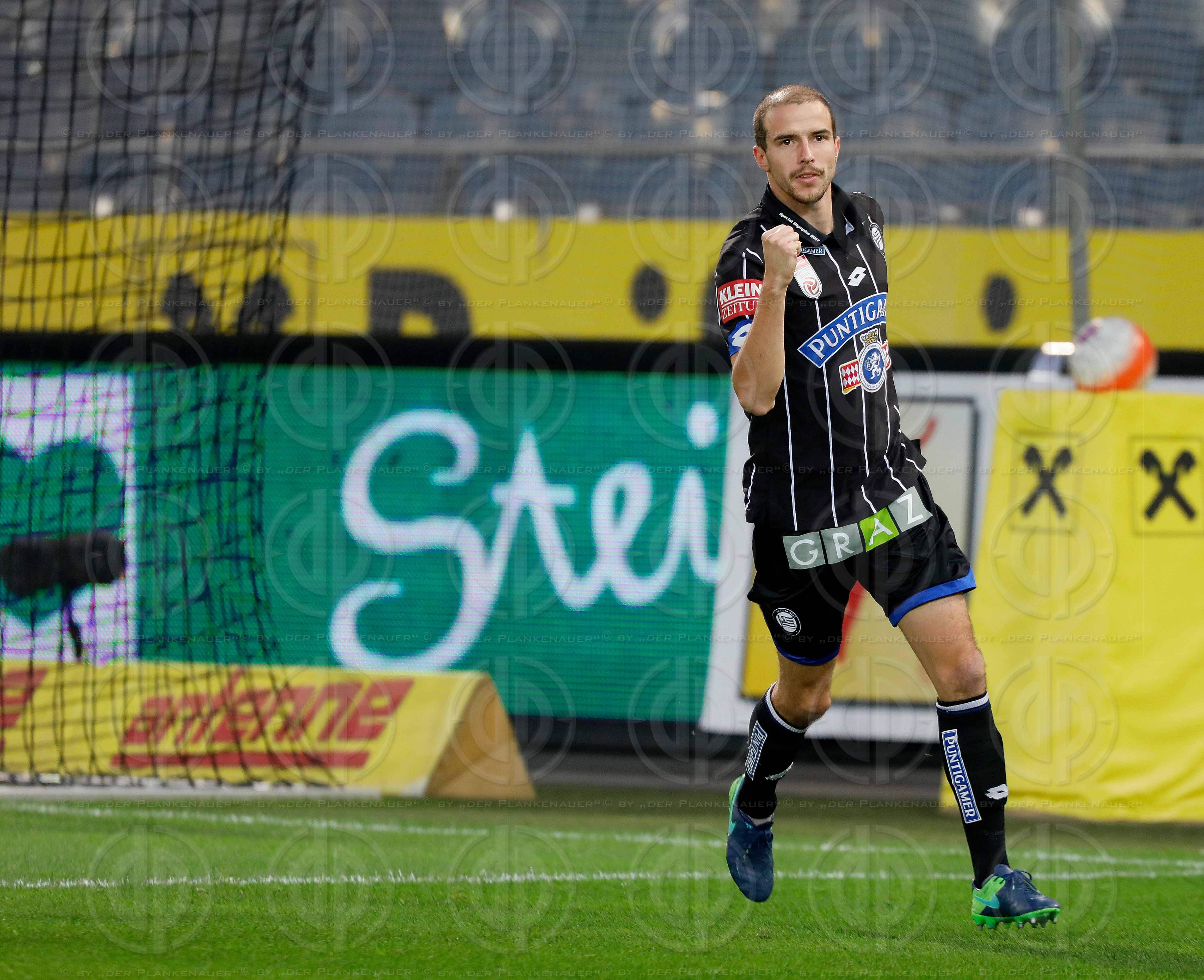 SK Sturm vs. SKN St. Poelten (1:2)