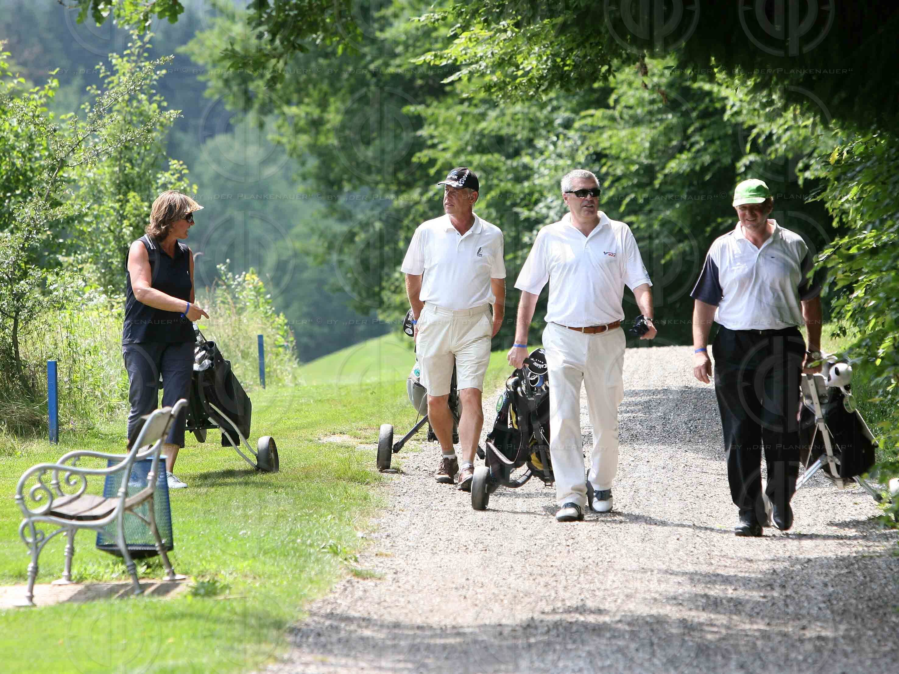 Das Institut-Charity Golf Einladungsturnier-Bewerb