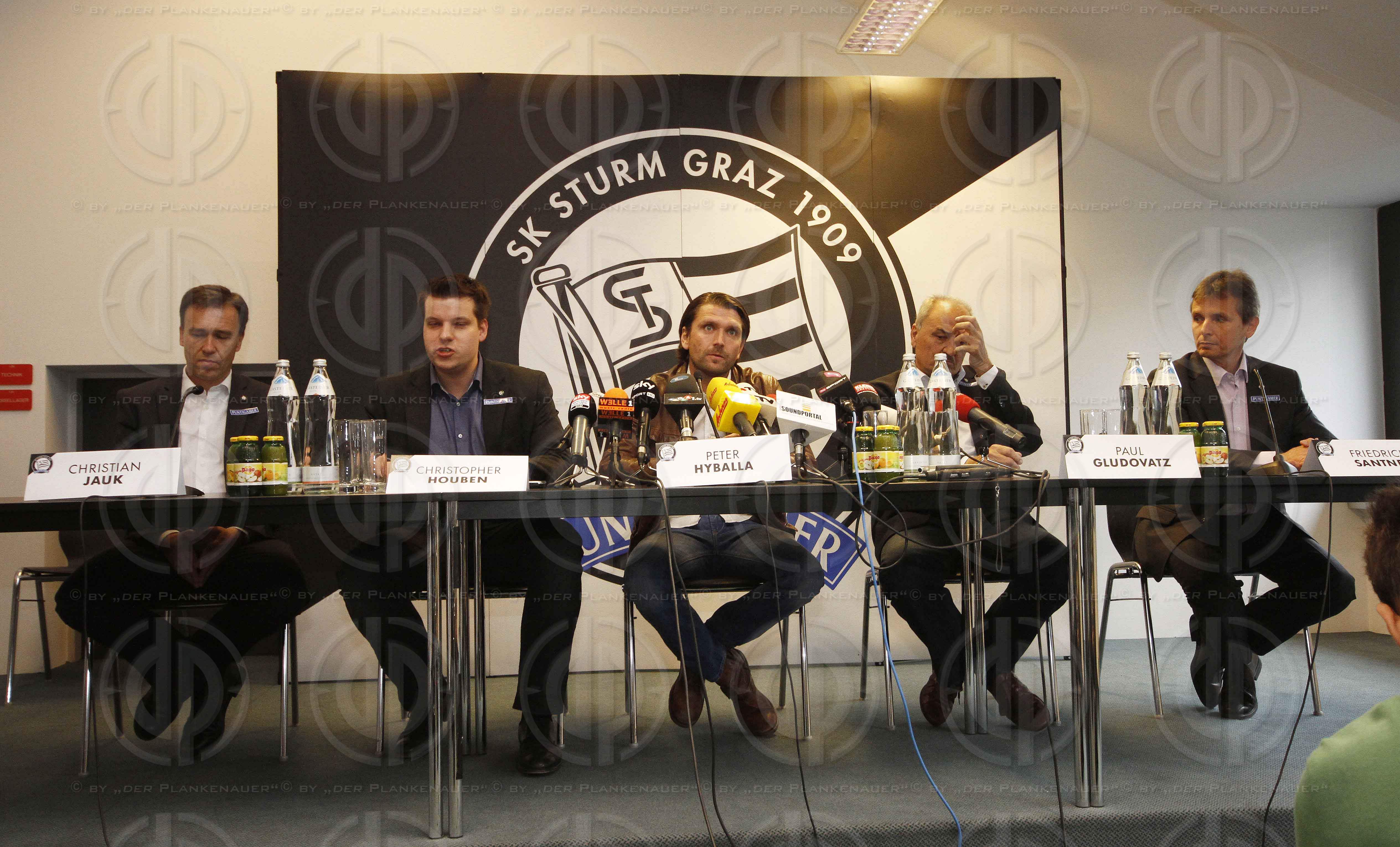SK Sturm Pressekonferenz neuer Trainer