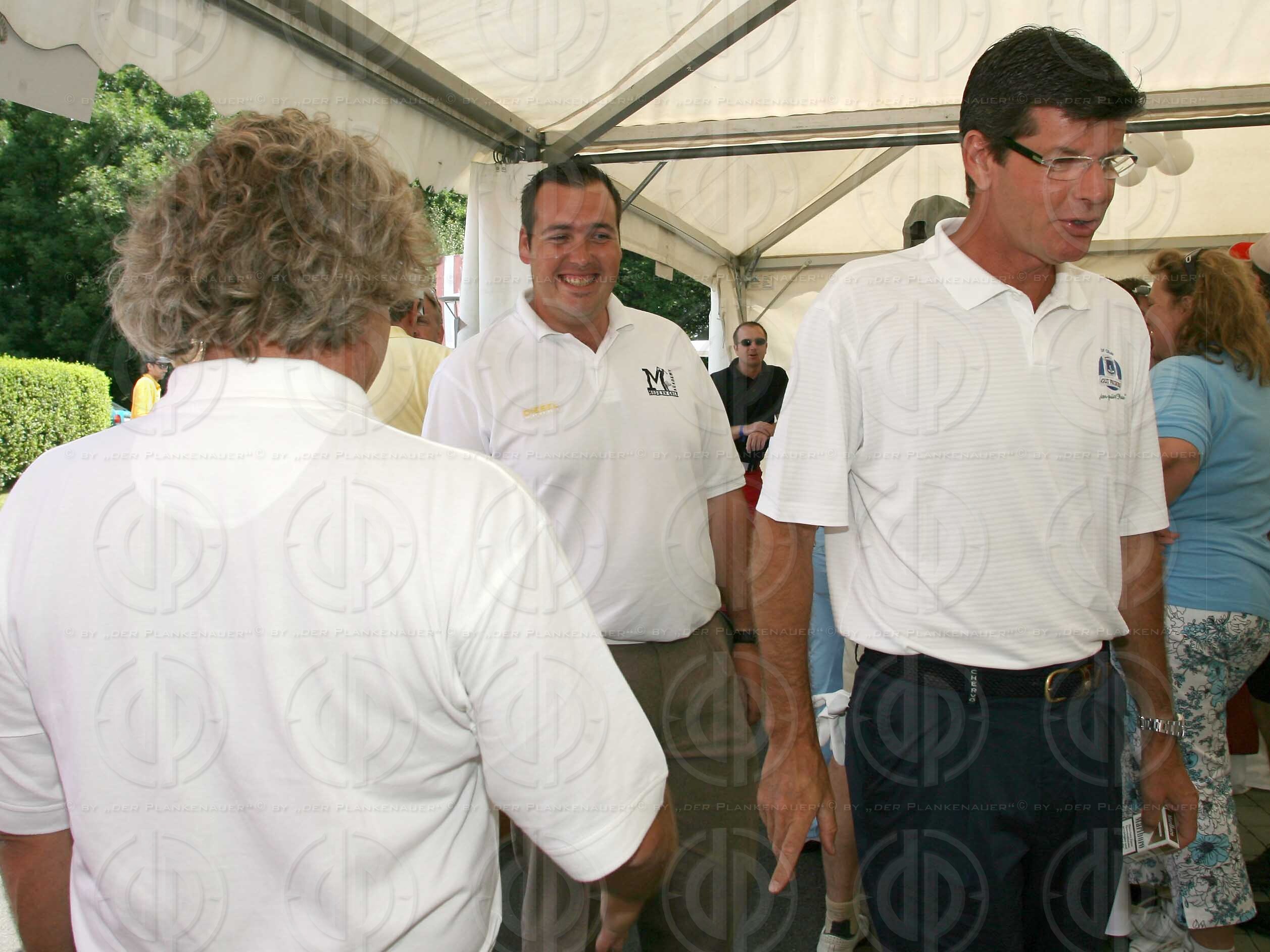 Das Institut-Charity Golf Einladungsturnier-Registrierung