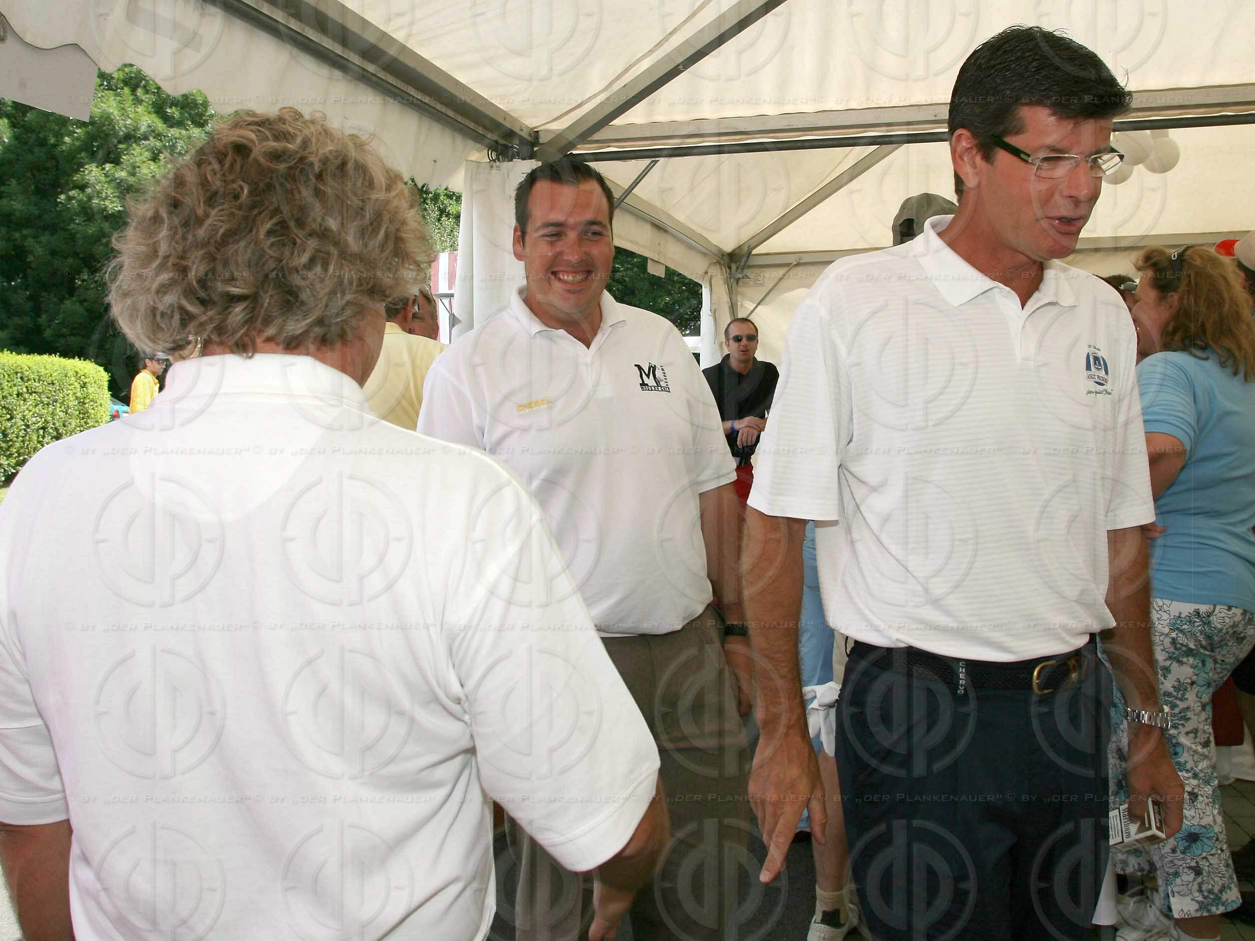 Das Institut-Charity Golf Einladungsturnier-Registrierung