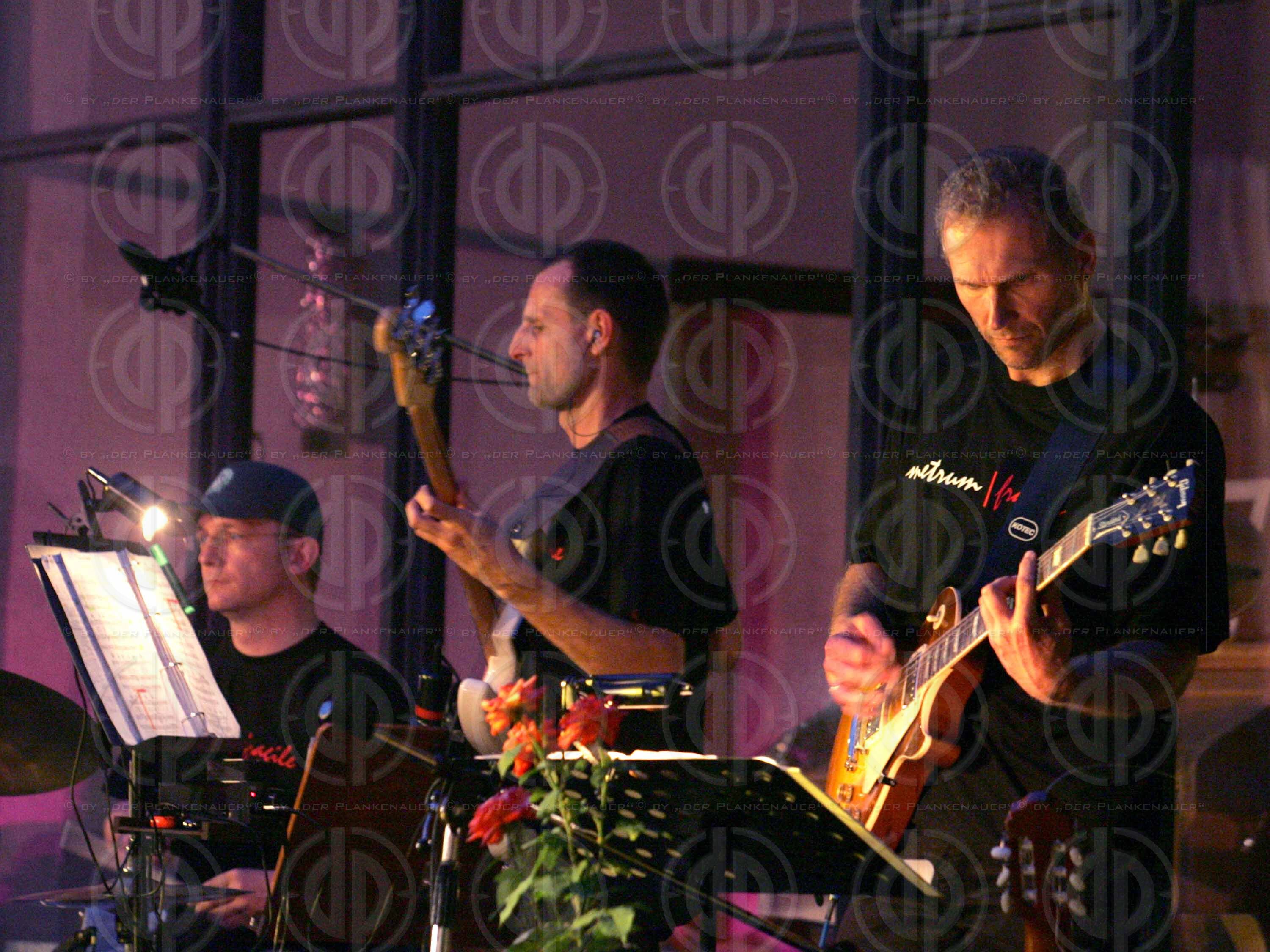 Open Air metrum music fragile narration