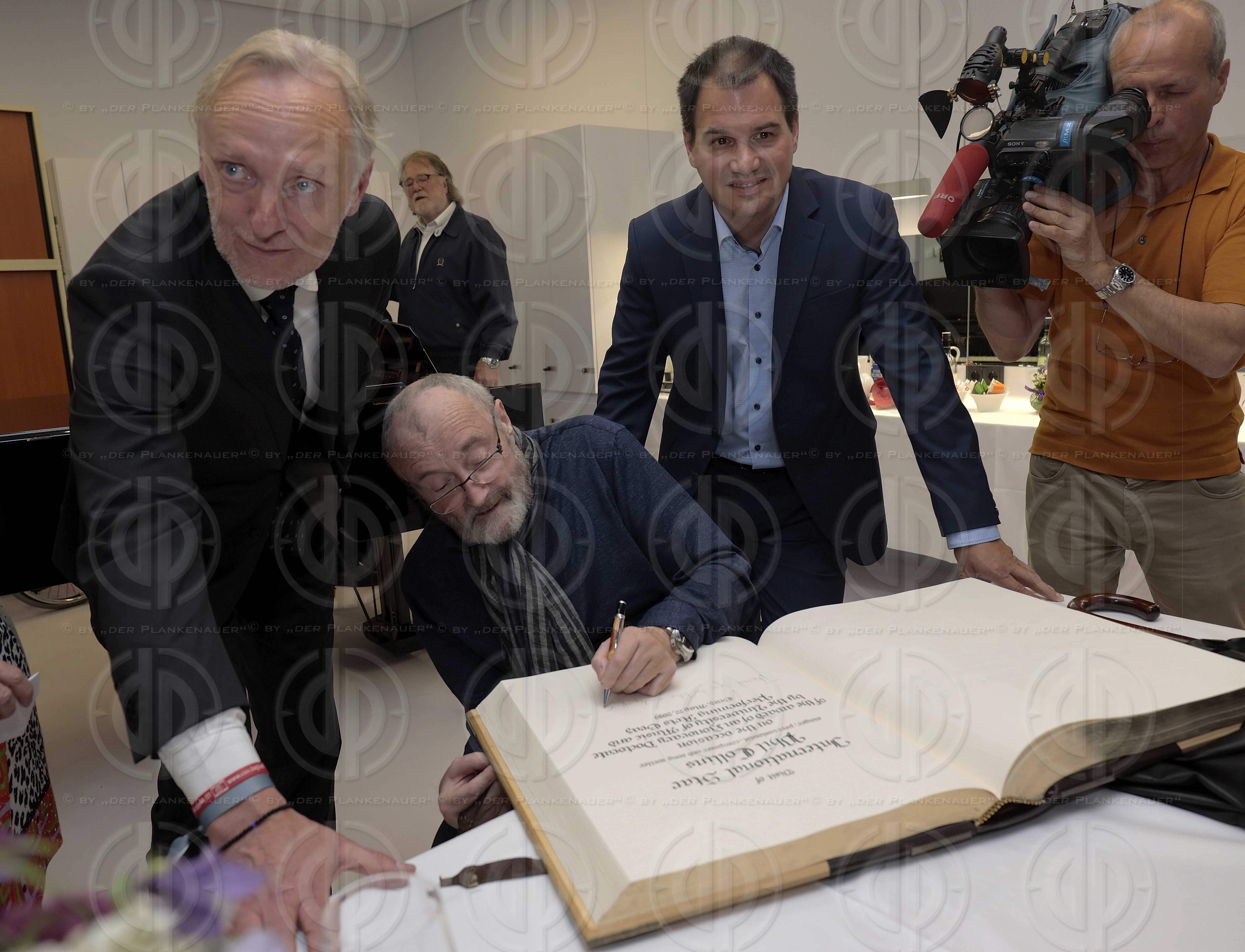 Ehrendoktorwürde für Phil Collins