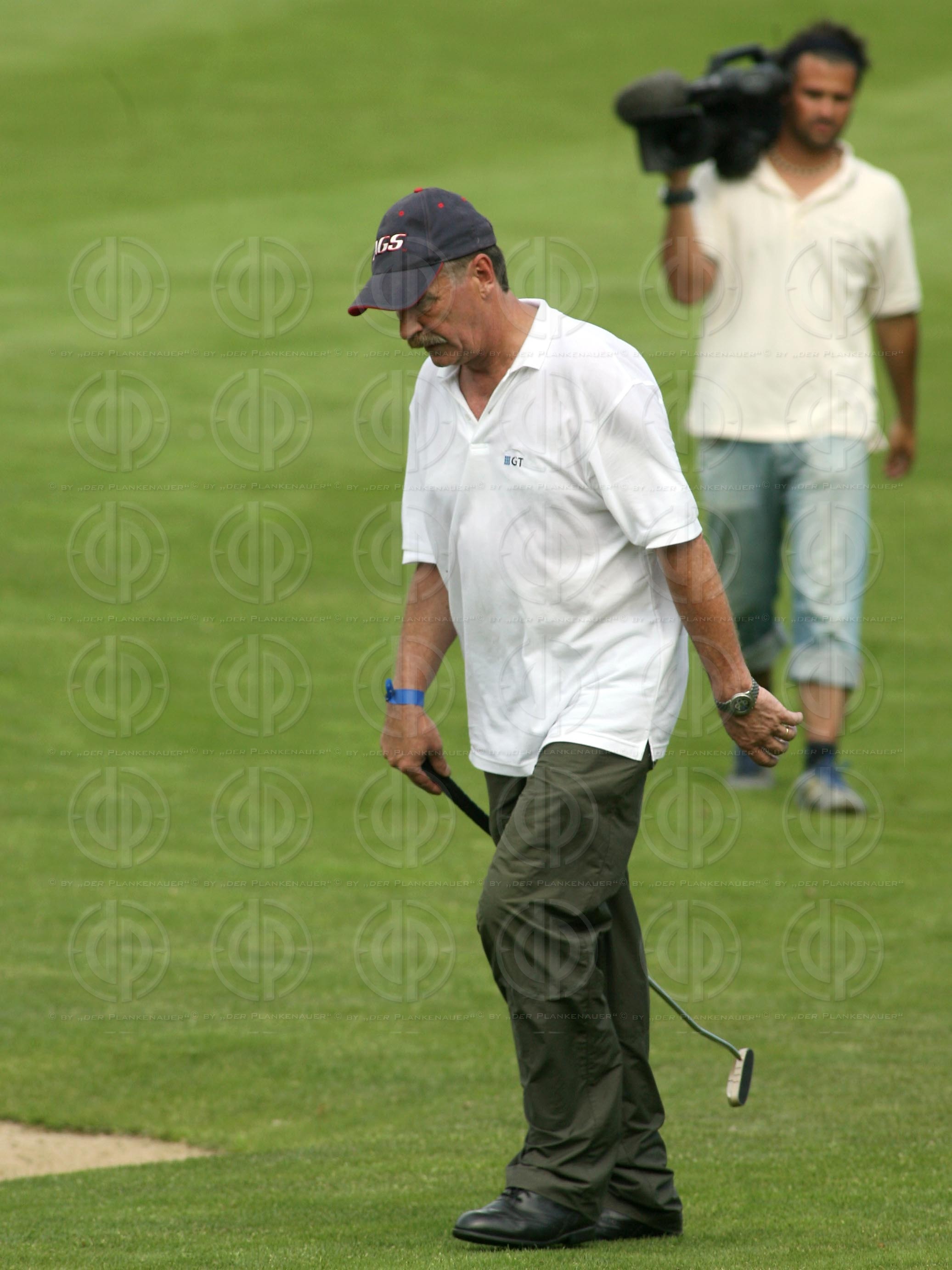 Das Institut-Charity Golf Einladungsturnier-Bewerb