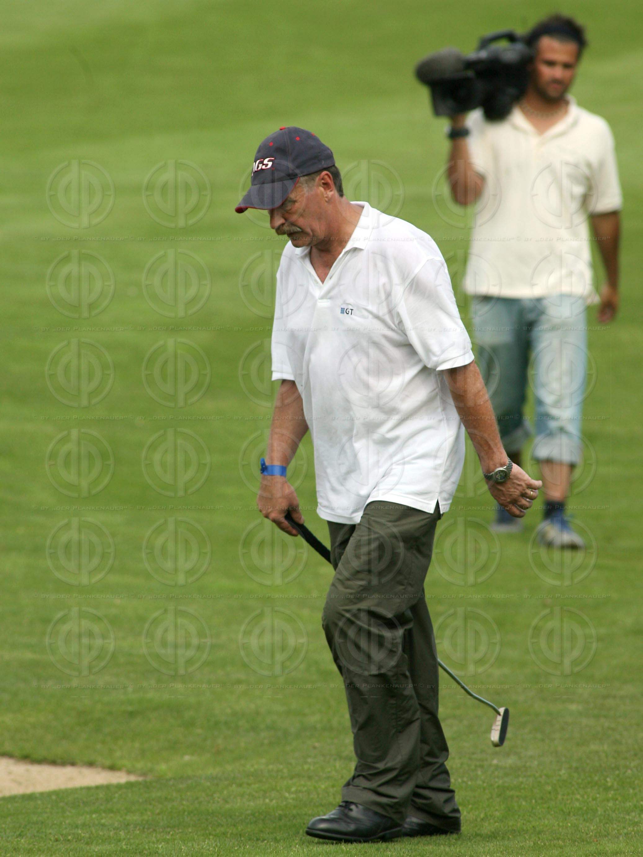 Das Institut-Charity Golf Einladungsturnier-Bewerb