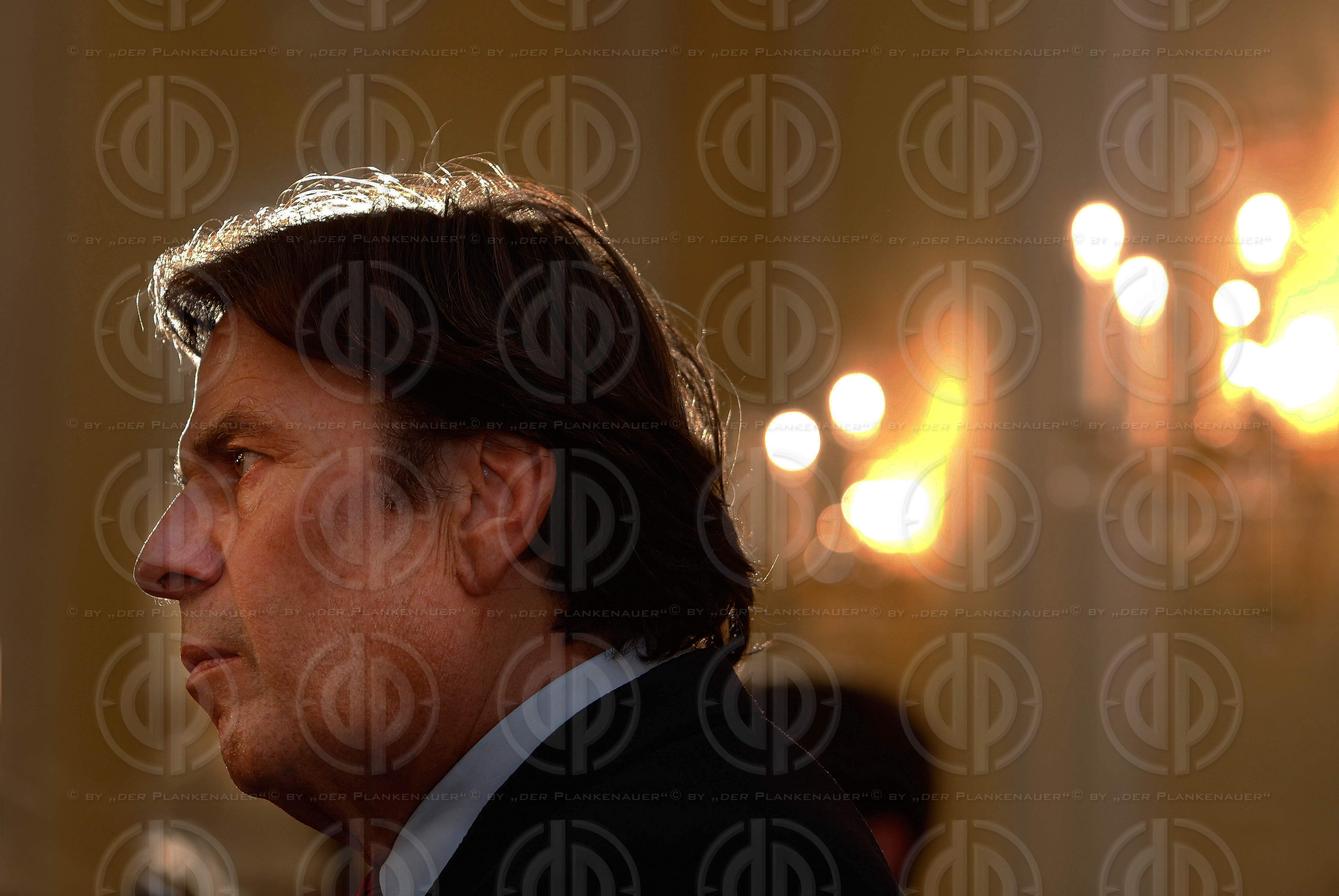 Pressekonferenz - LH Voves tritt zurueck