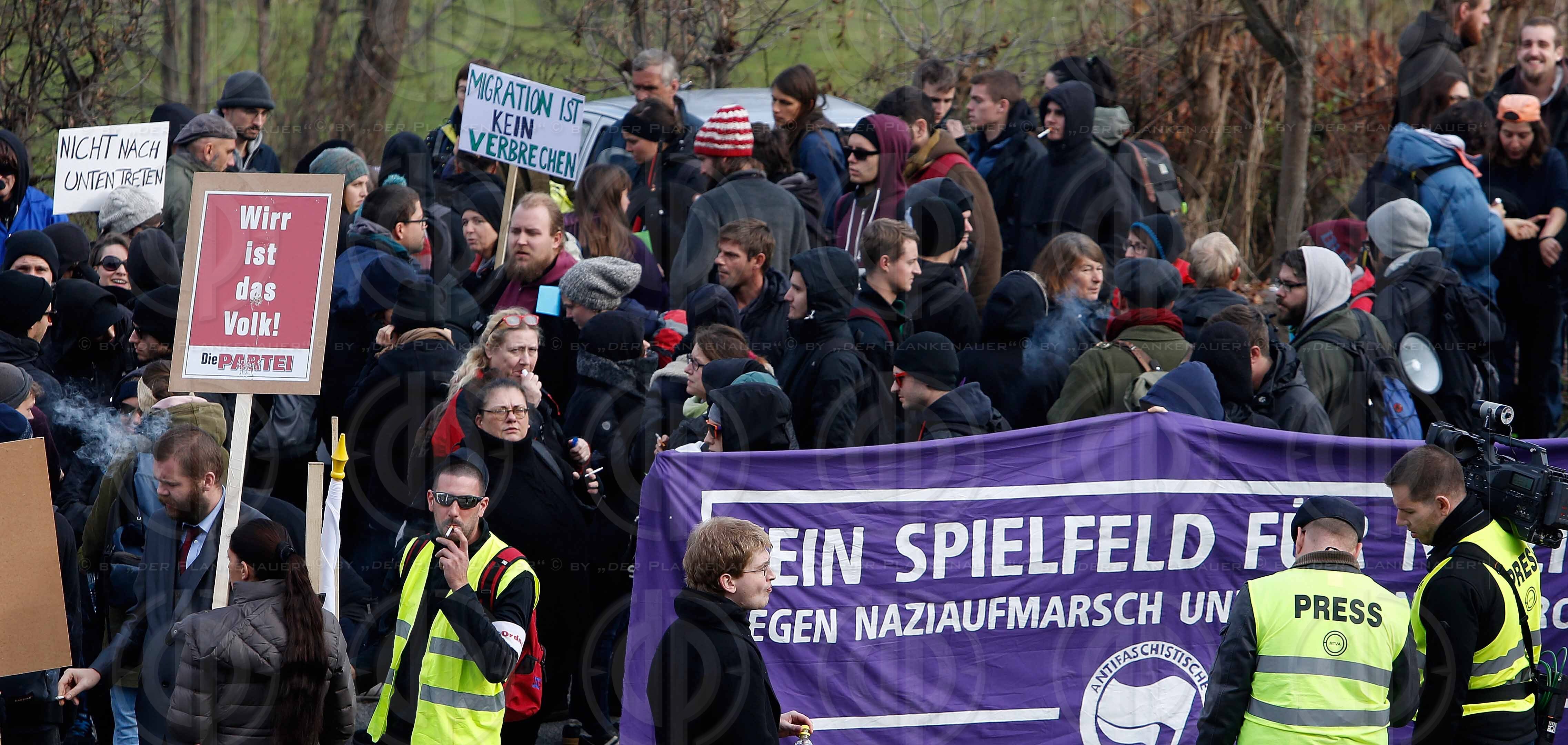 Antifa-Demo und Gegendemo in Spielfeld und Umgebung
