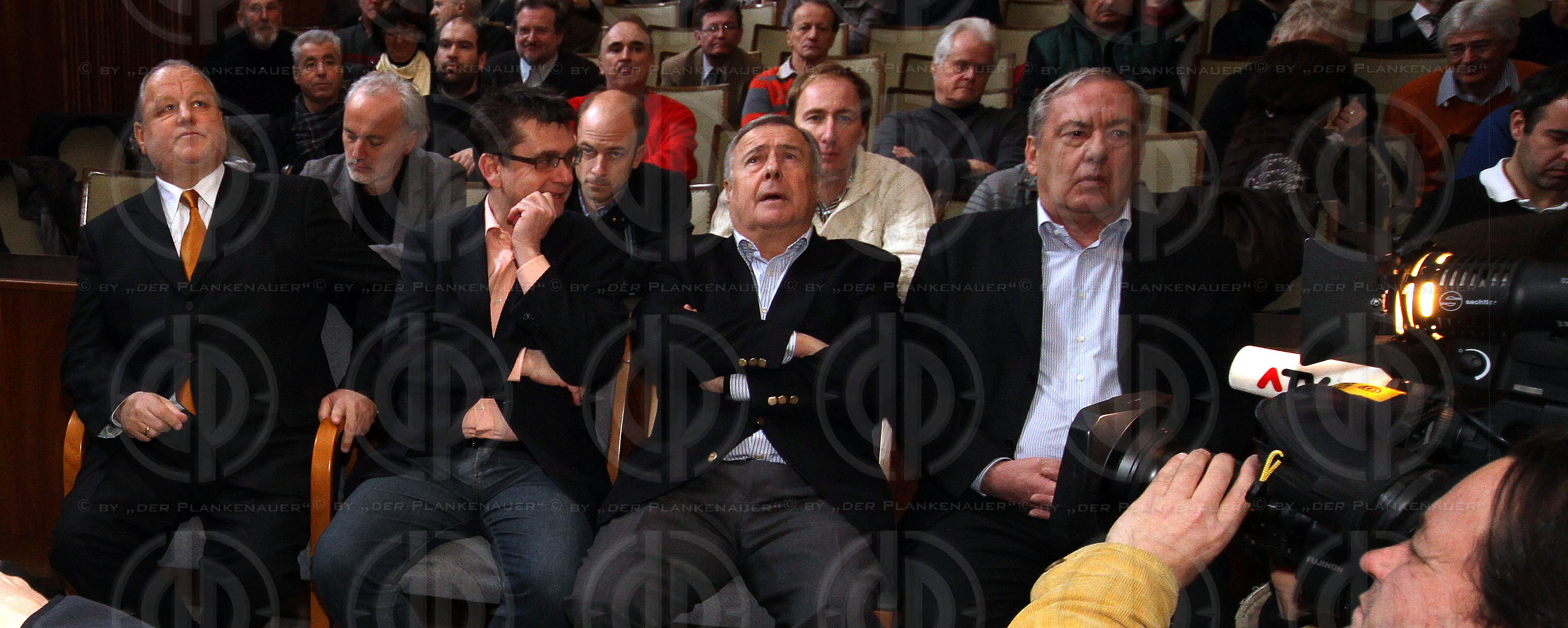 Strafverfahren gegen Hannes KARTNIG u.a.