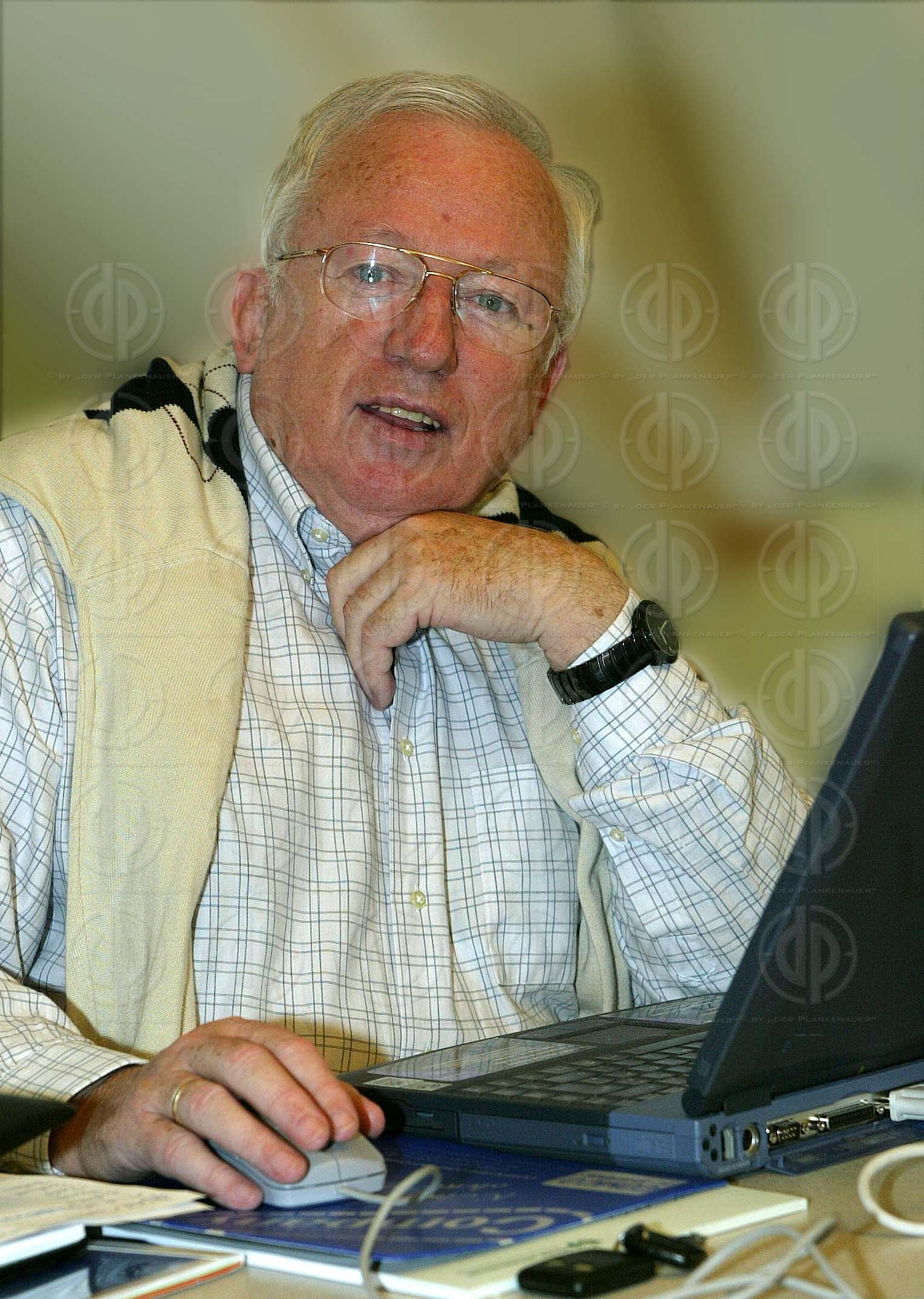 Dr. Walter OBERLECHNER