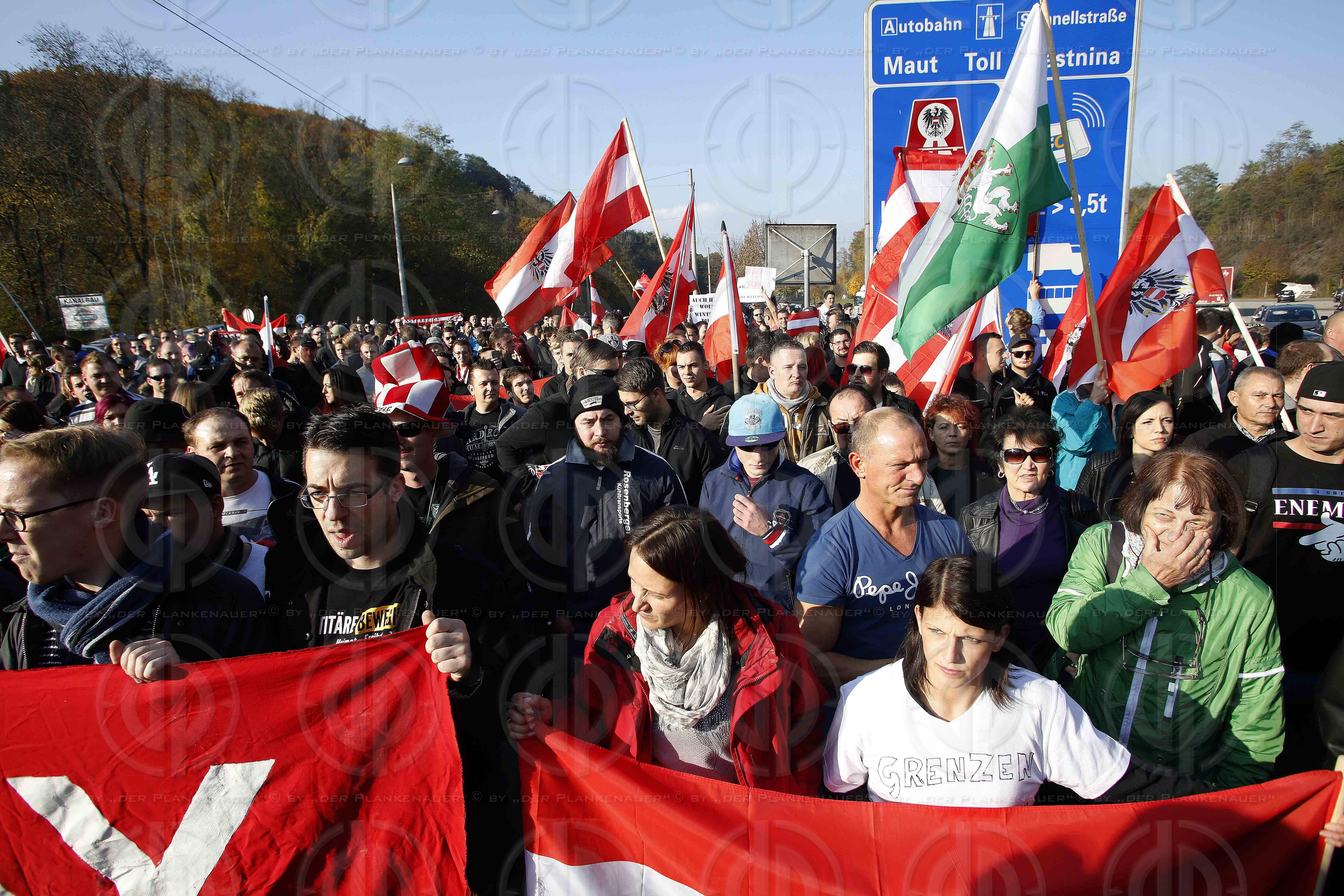 Demo gegen Fluechtlinge in Spielfeld