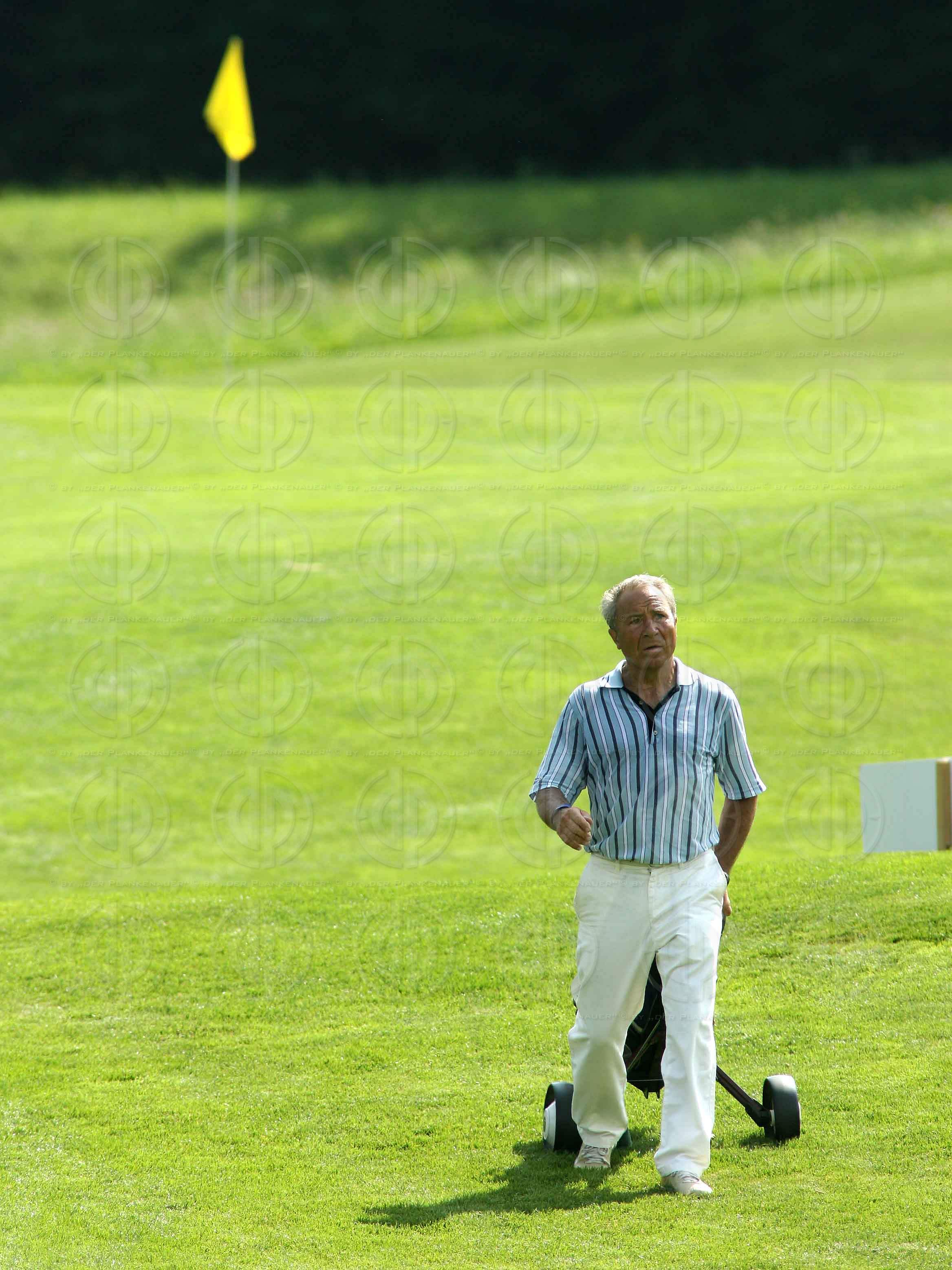 Das Institut-Charity Golf Einladungsturnier-Bewerb