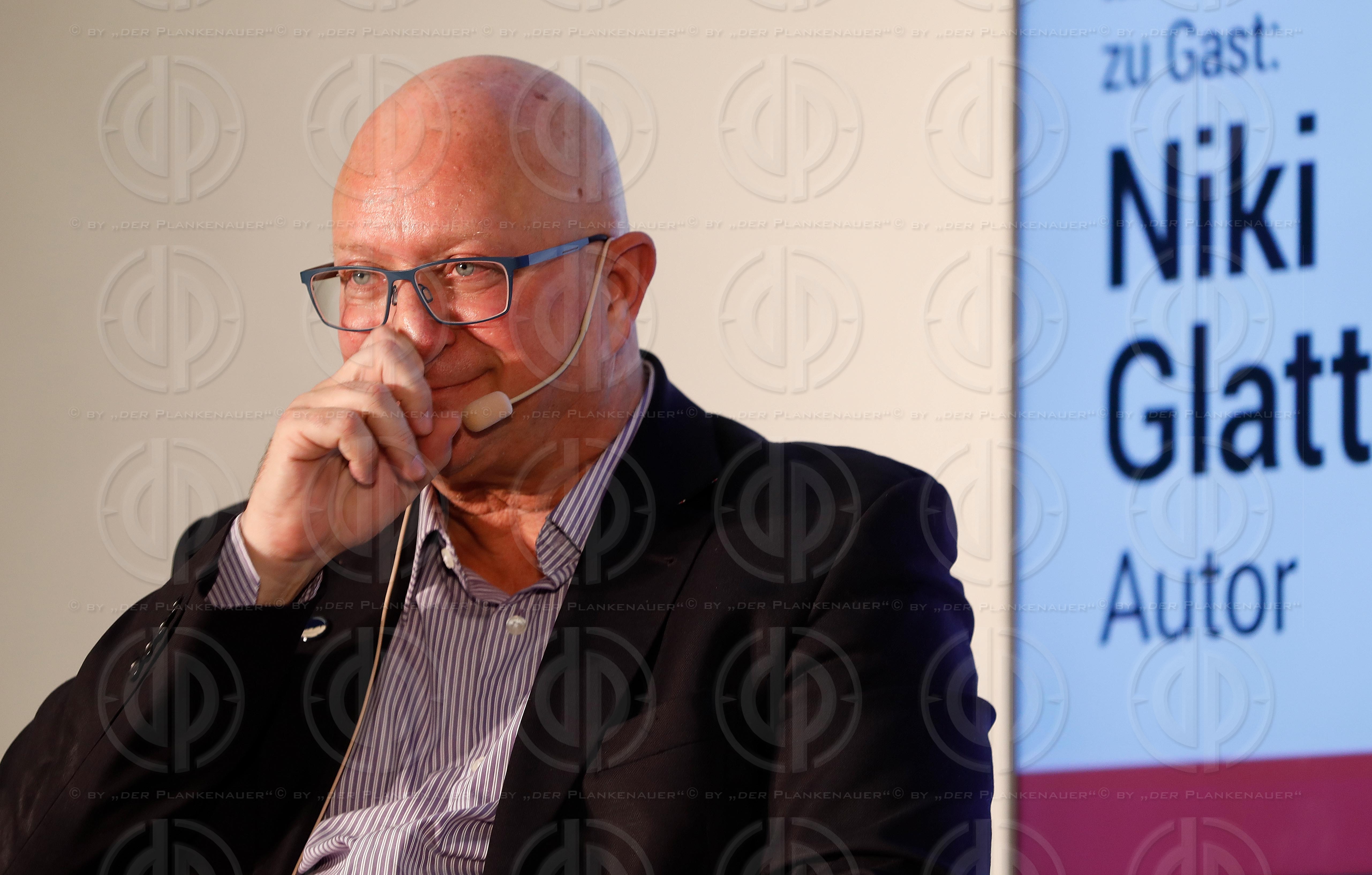 Lesung Niki GLATTAUER