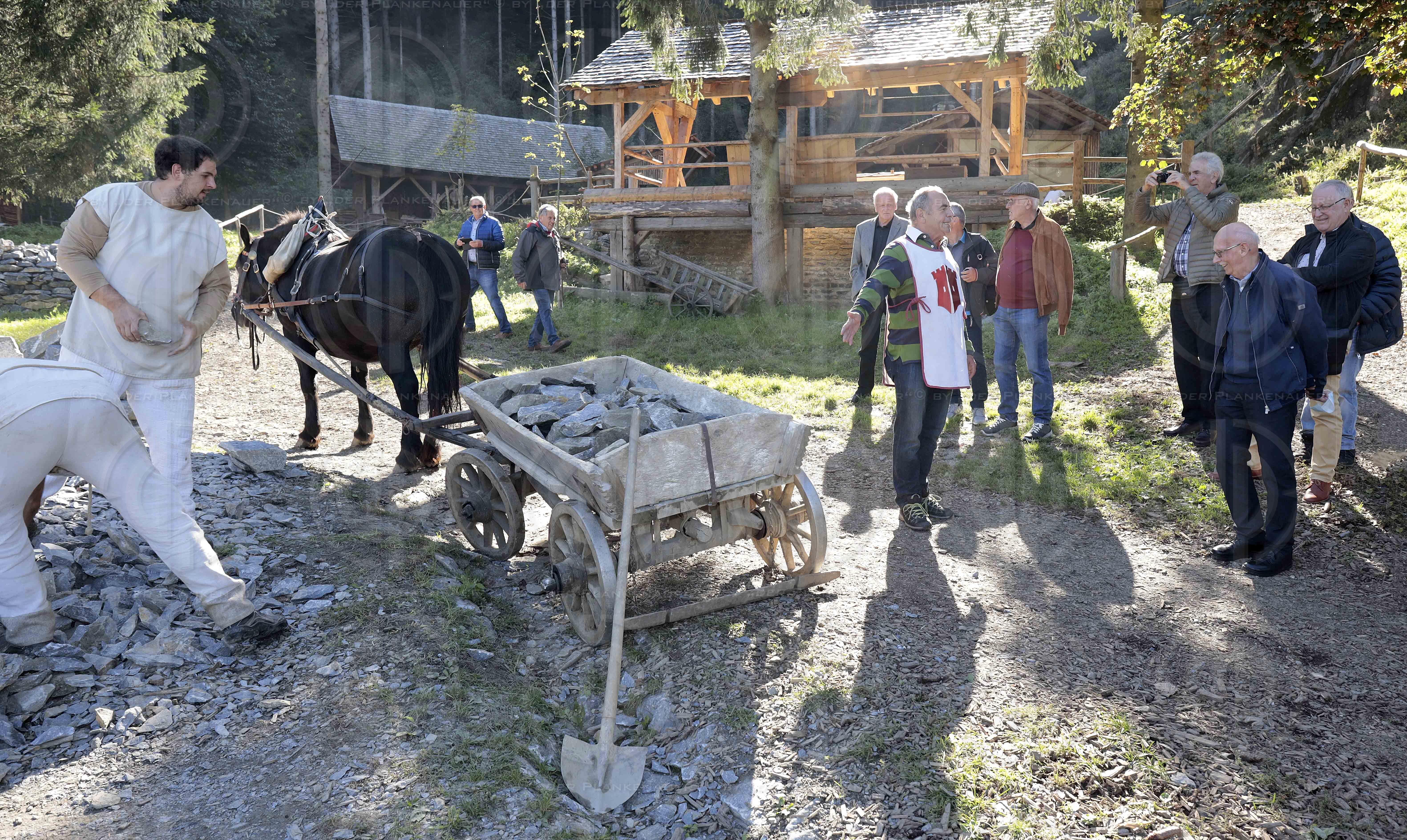 Treffen anlässlich 50 Jahre Matura an der HTL-Villach