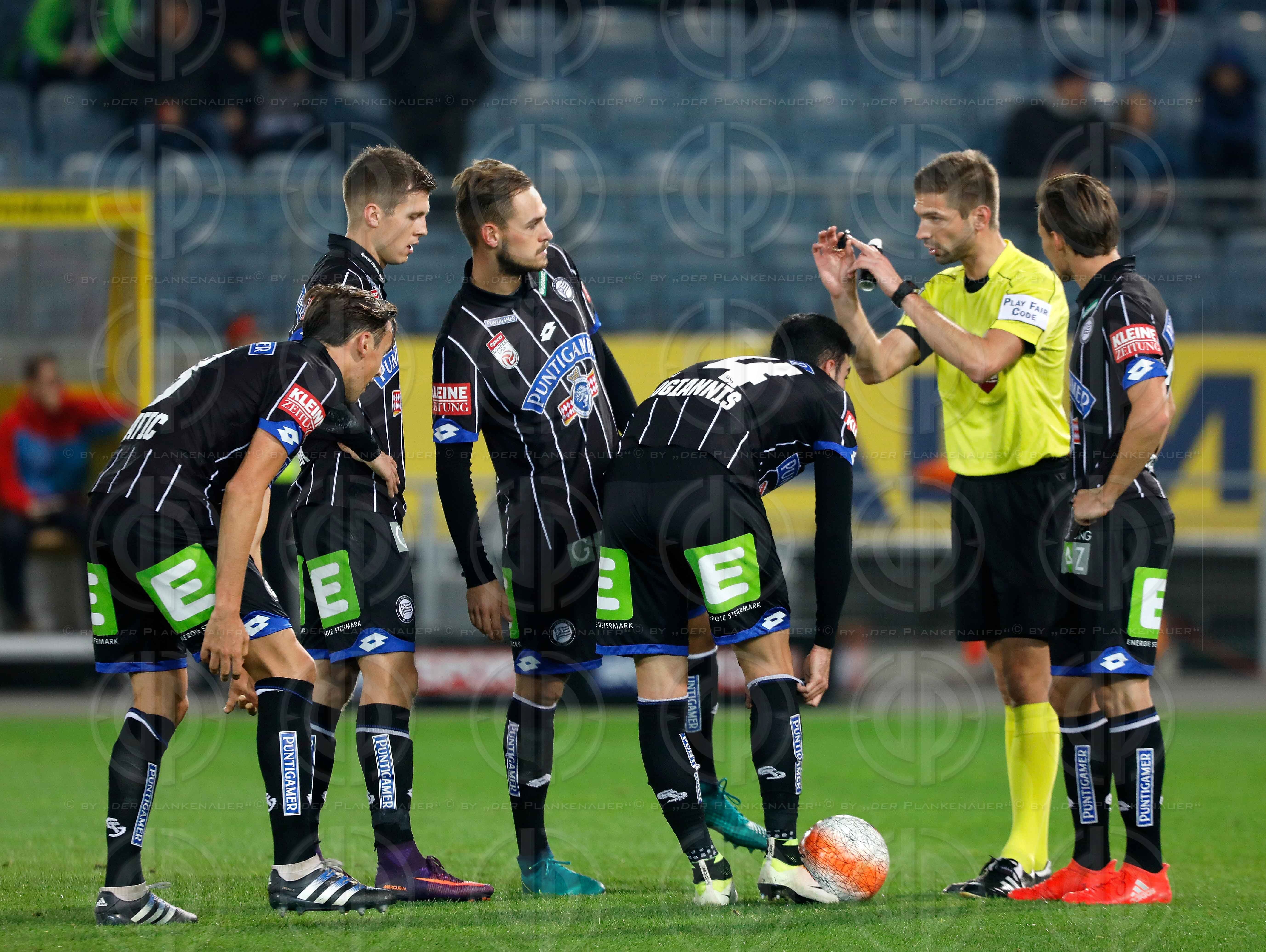 SK Sturm vs. SKN St. Poelten (1:2)