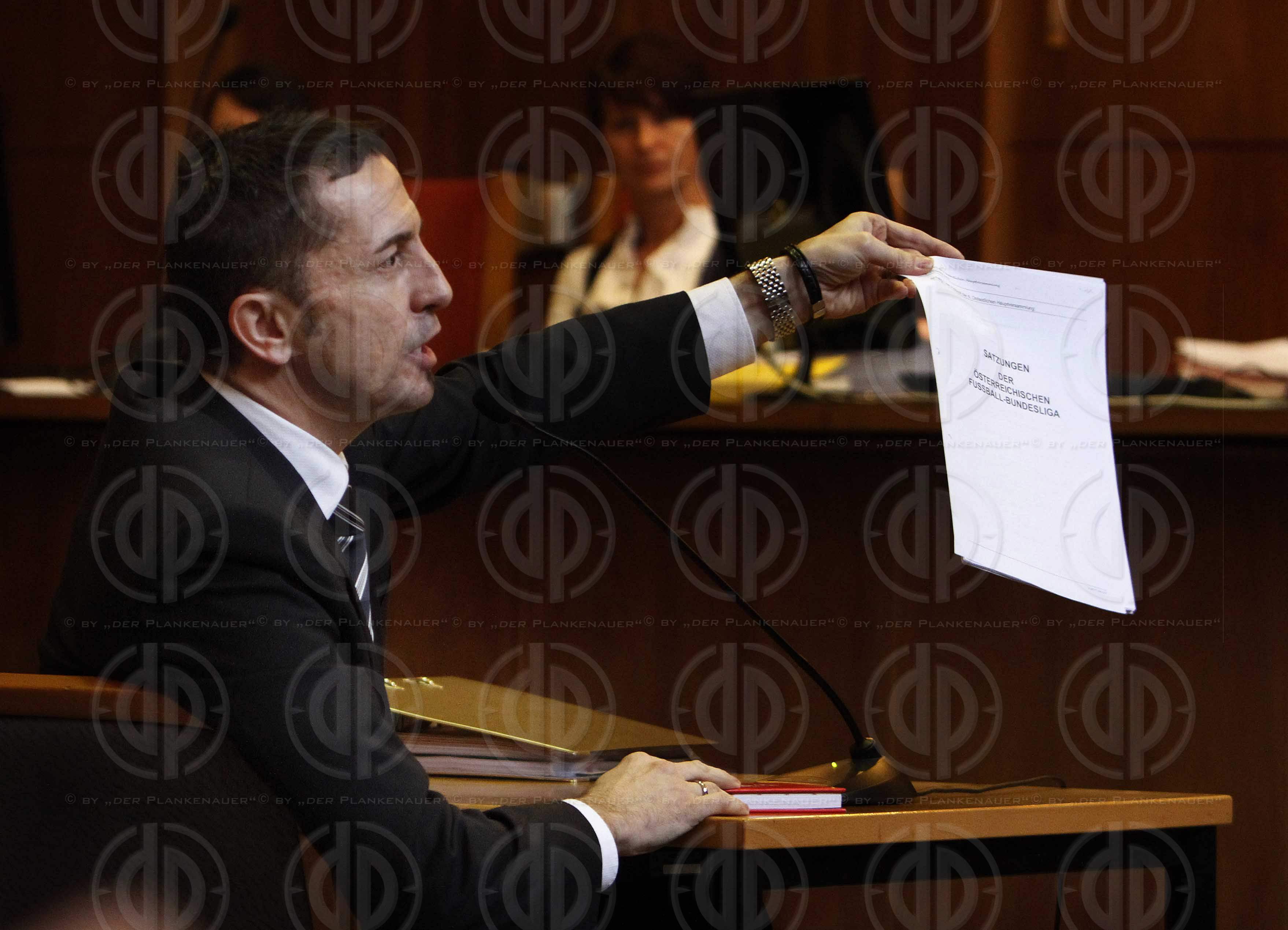 Strafverfahren gegen Hannes KARTNIG u.a.