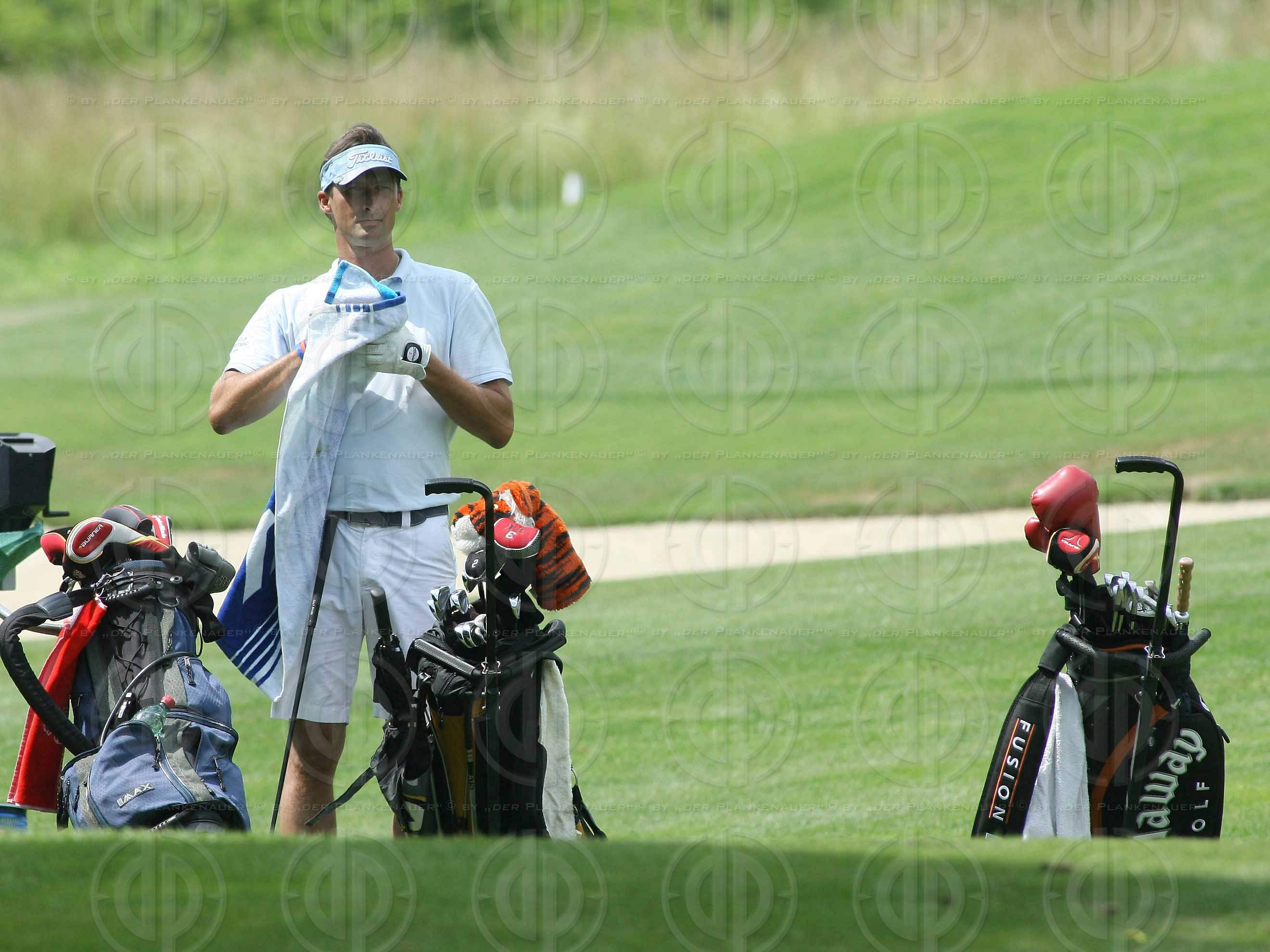 Das Institut-Charity Golf Einladungsturnier-Bewerb