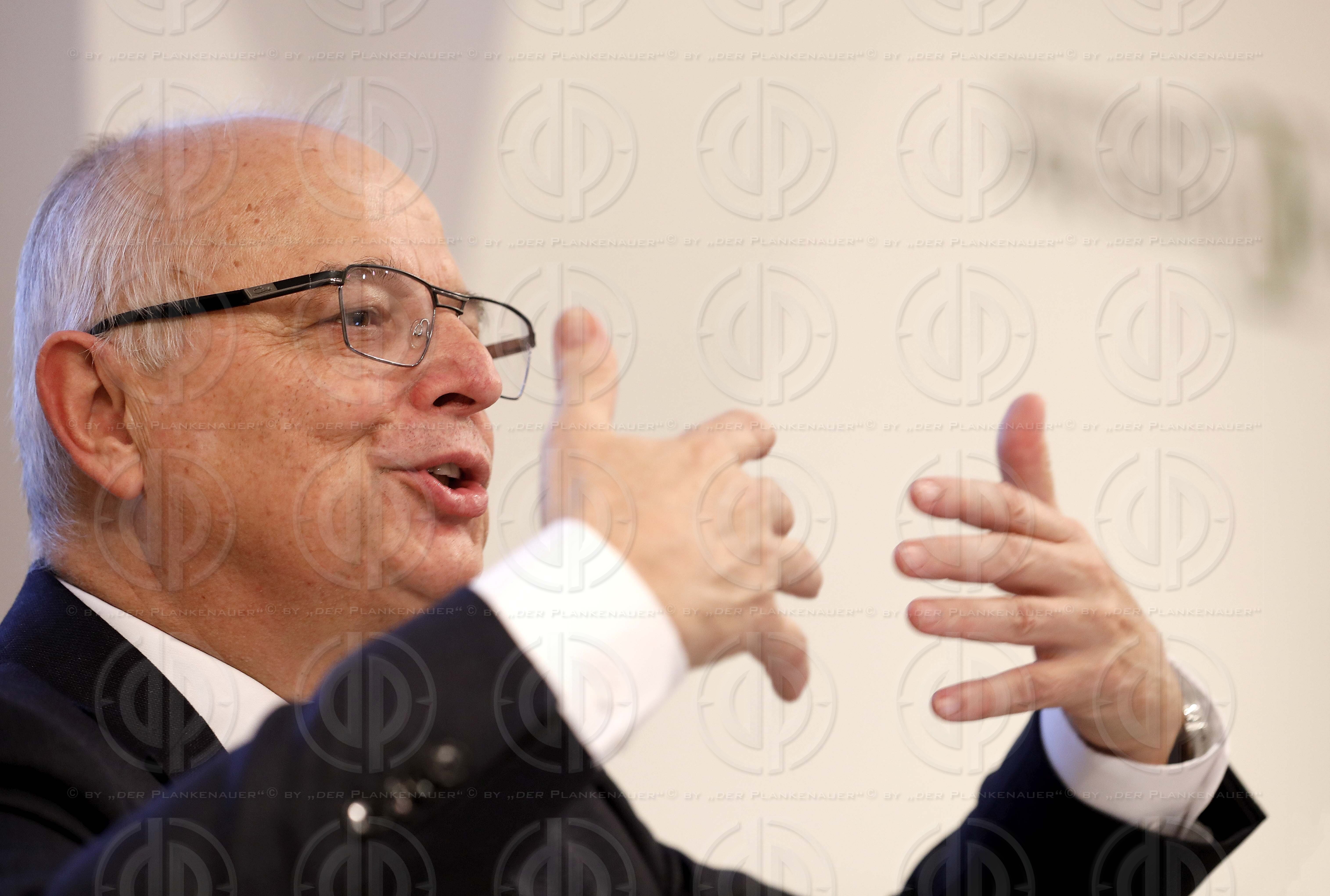 Industriegespraech mit Dipl.-Ing. Franz ROTTER