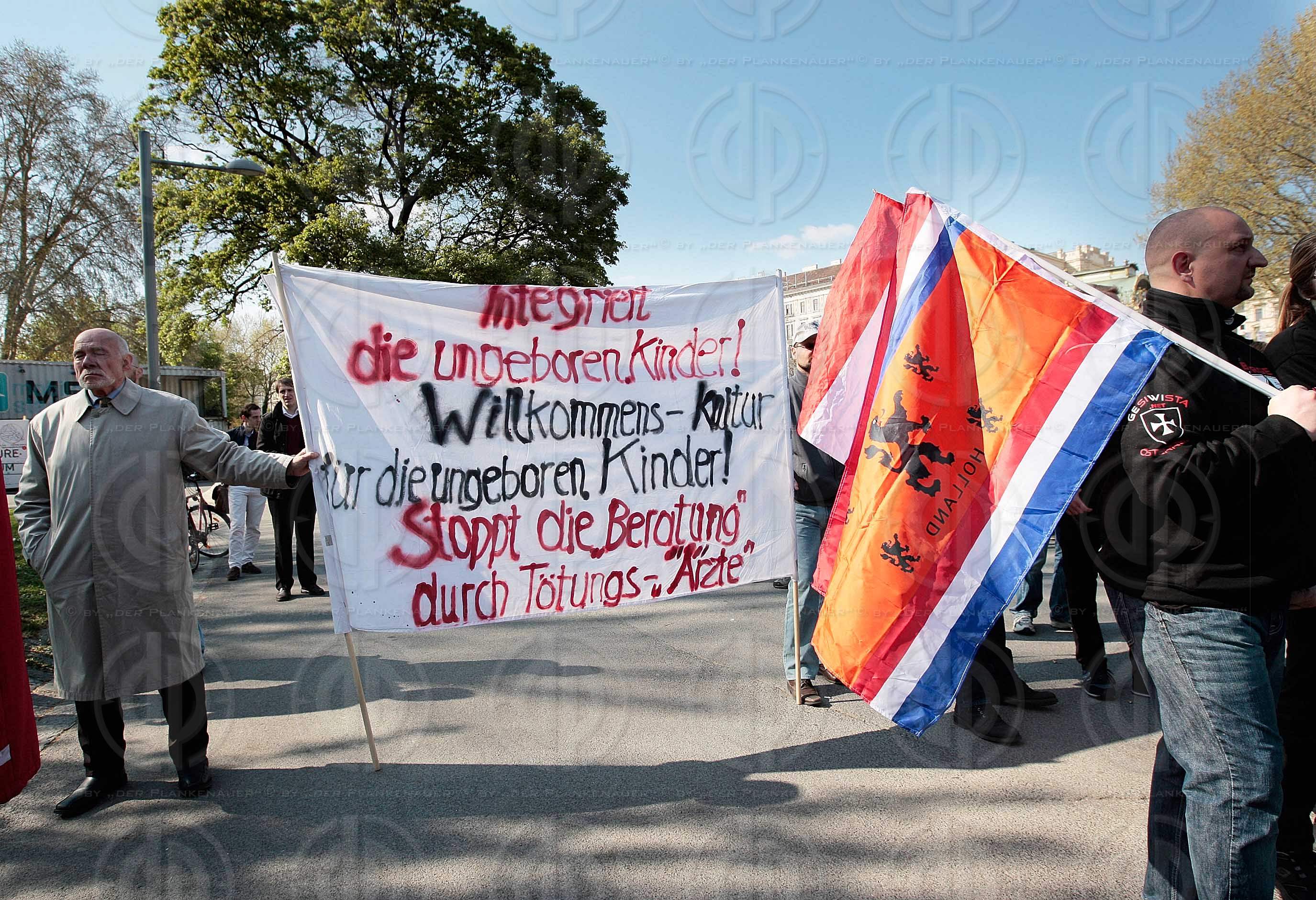 PEGIDA Demo und Gegendemo NO PEGIDA