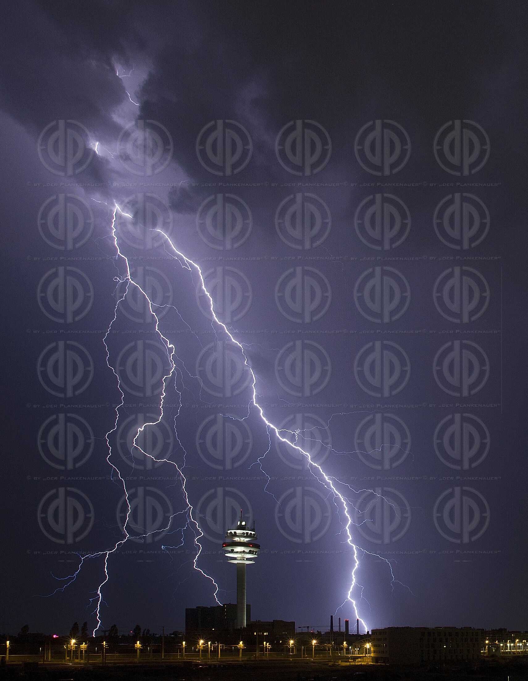 Blitze in der Vollmondnacht