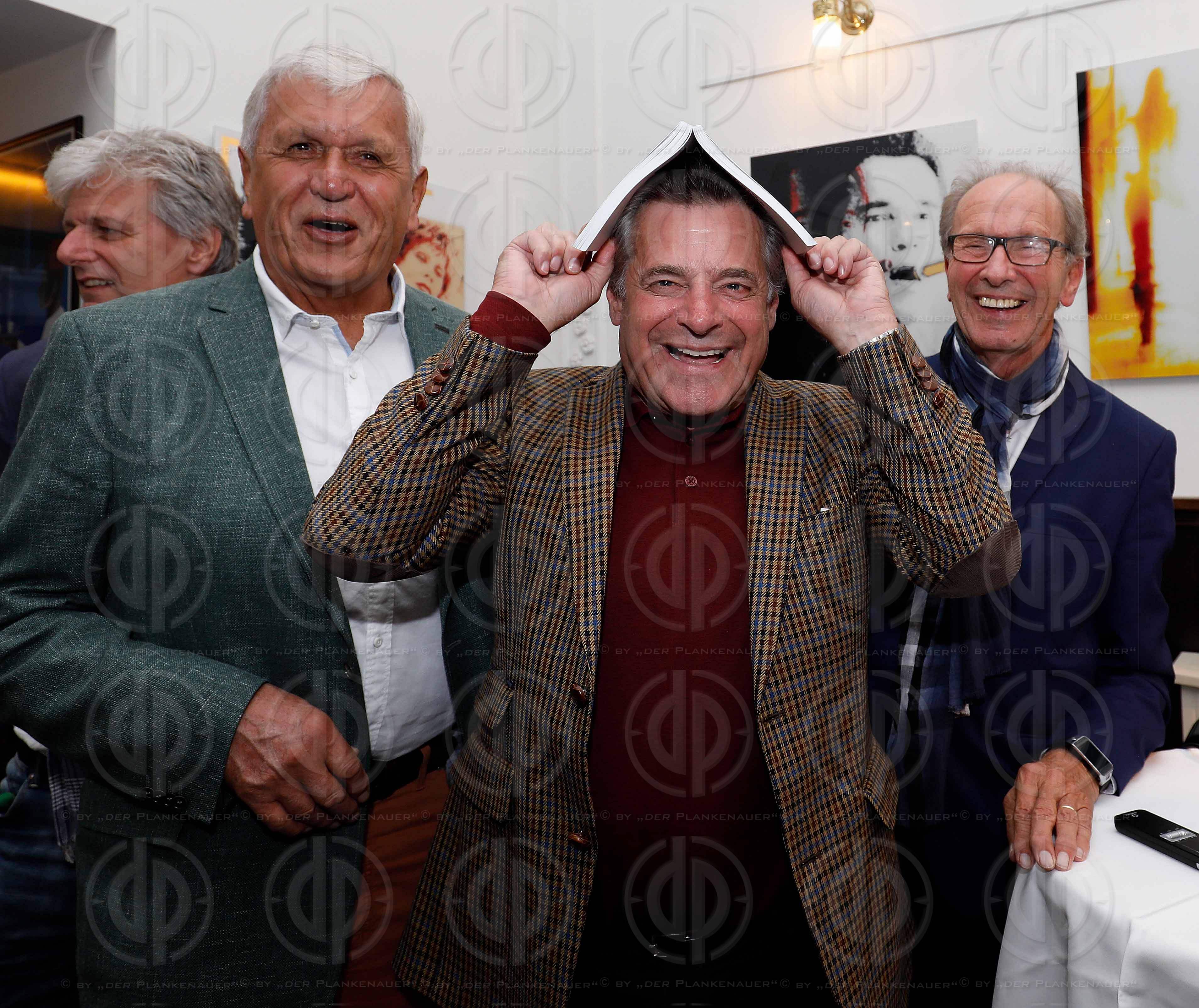 Mediengeschichte(n) in weiss-gruen