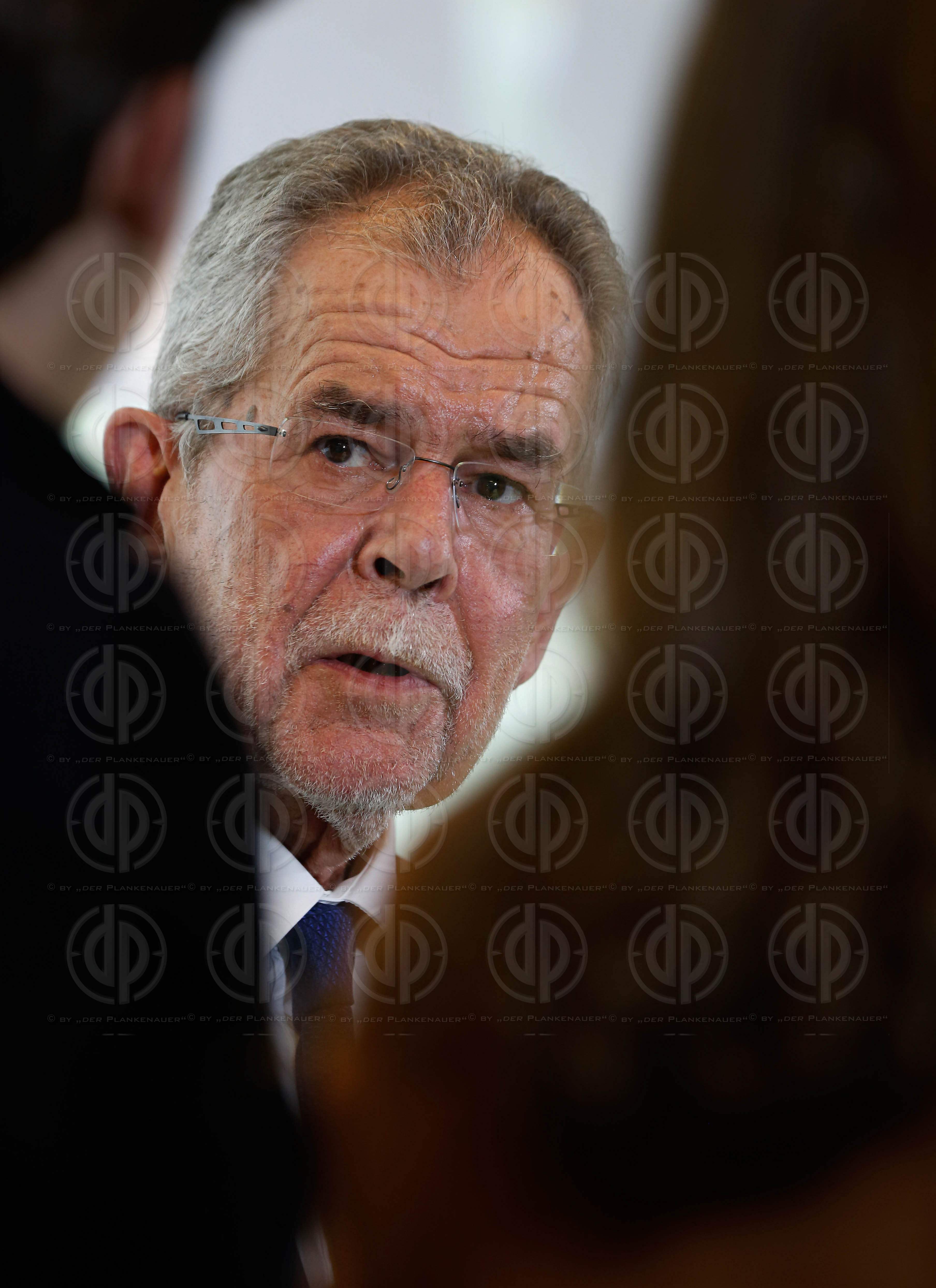 BP-Wahl 2016, Kandidat VAN DER BELLEN