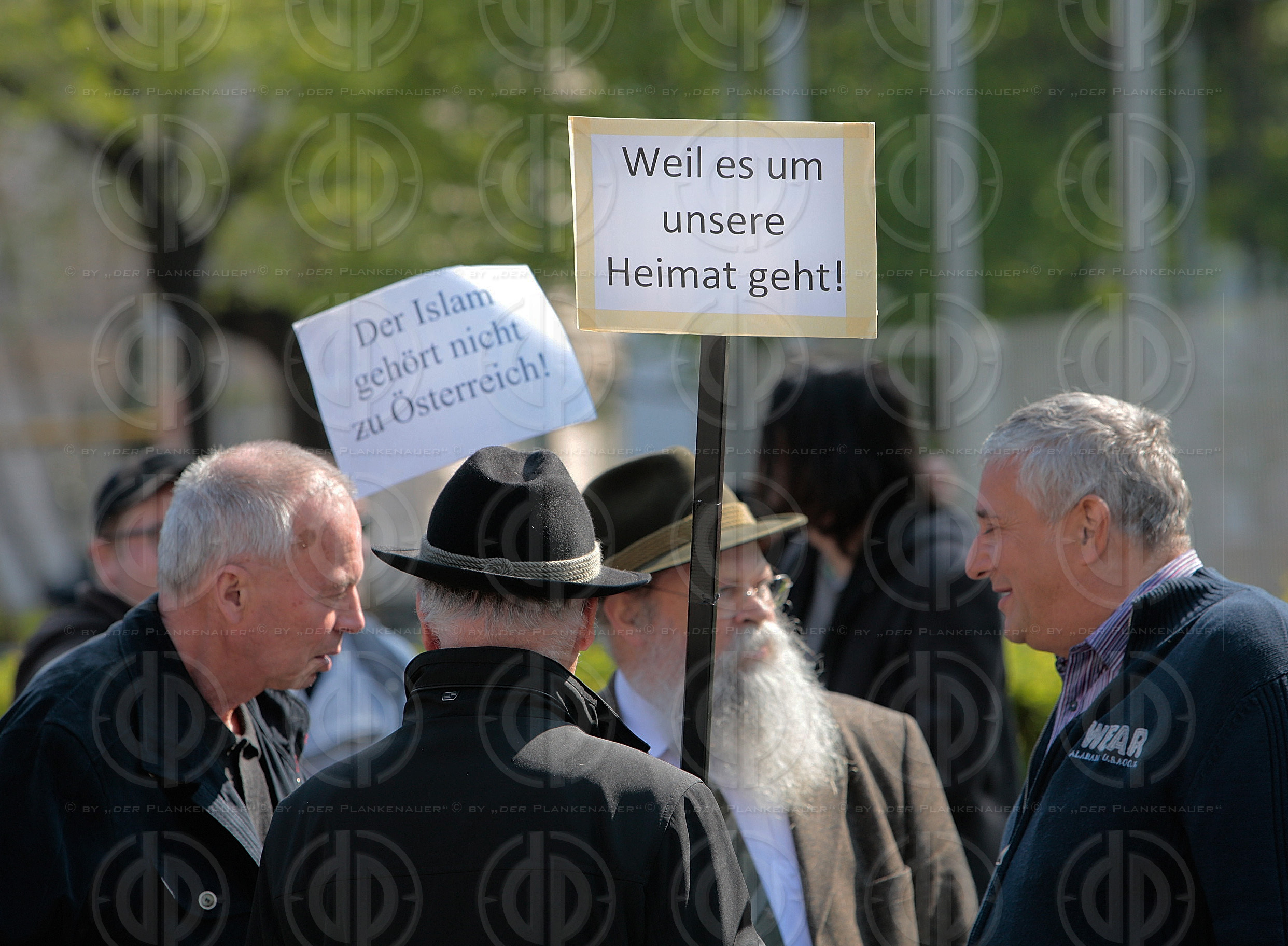 PEGIDA Demo und Gegendemo NO PEGIDA