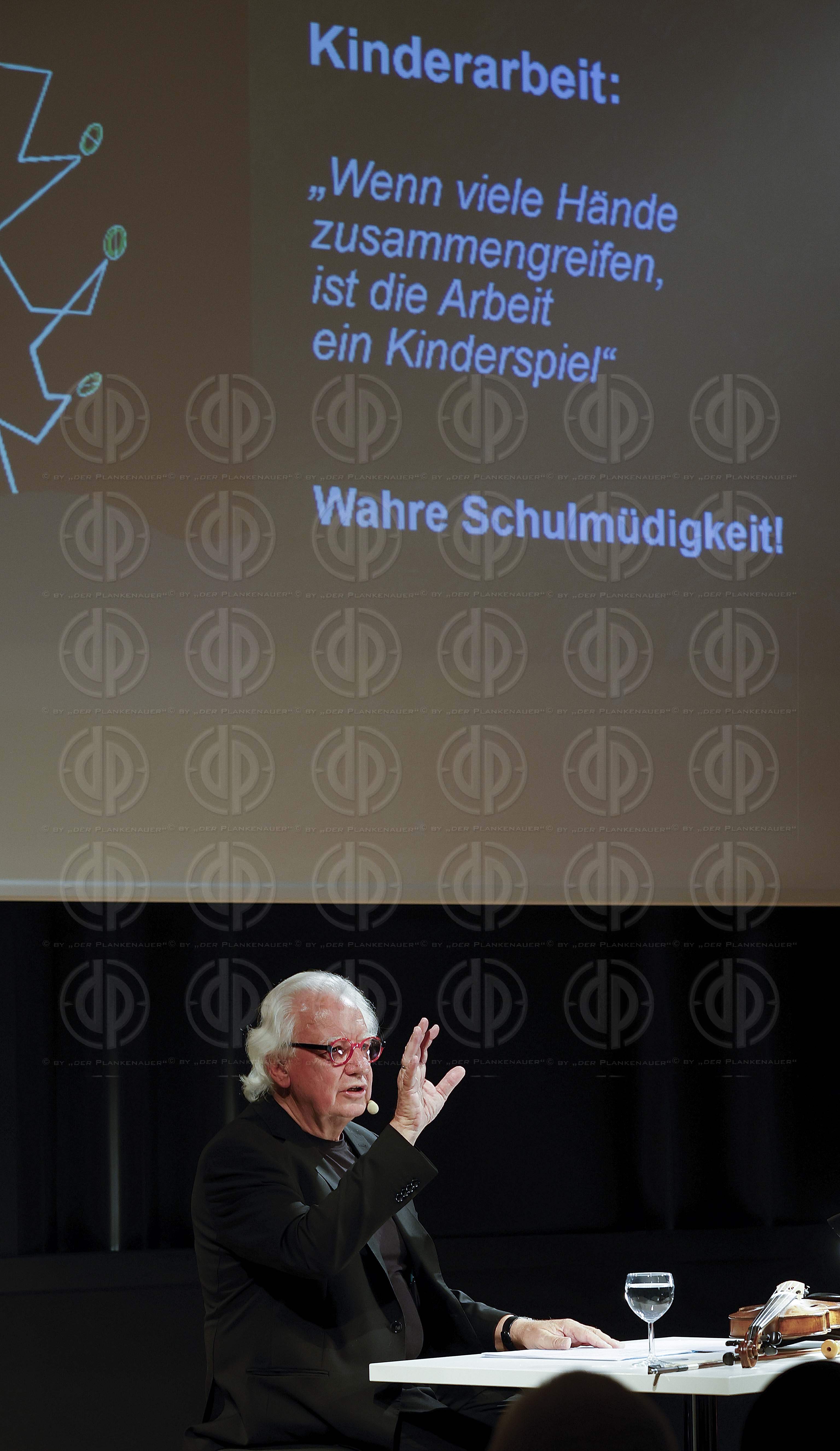 Lesung mit Musik - Lorenz Maierhofer am 10.10.2025