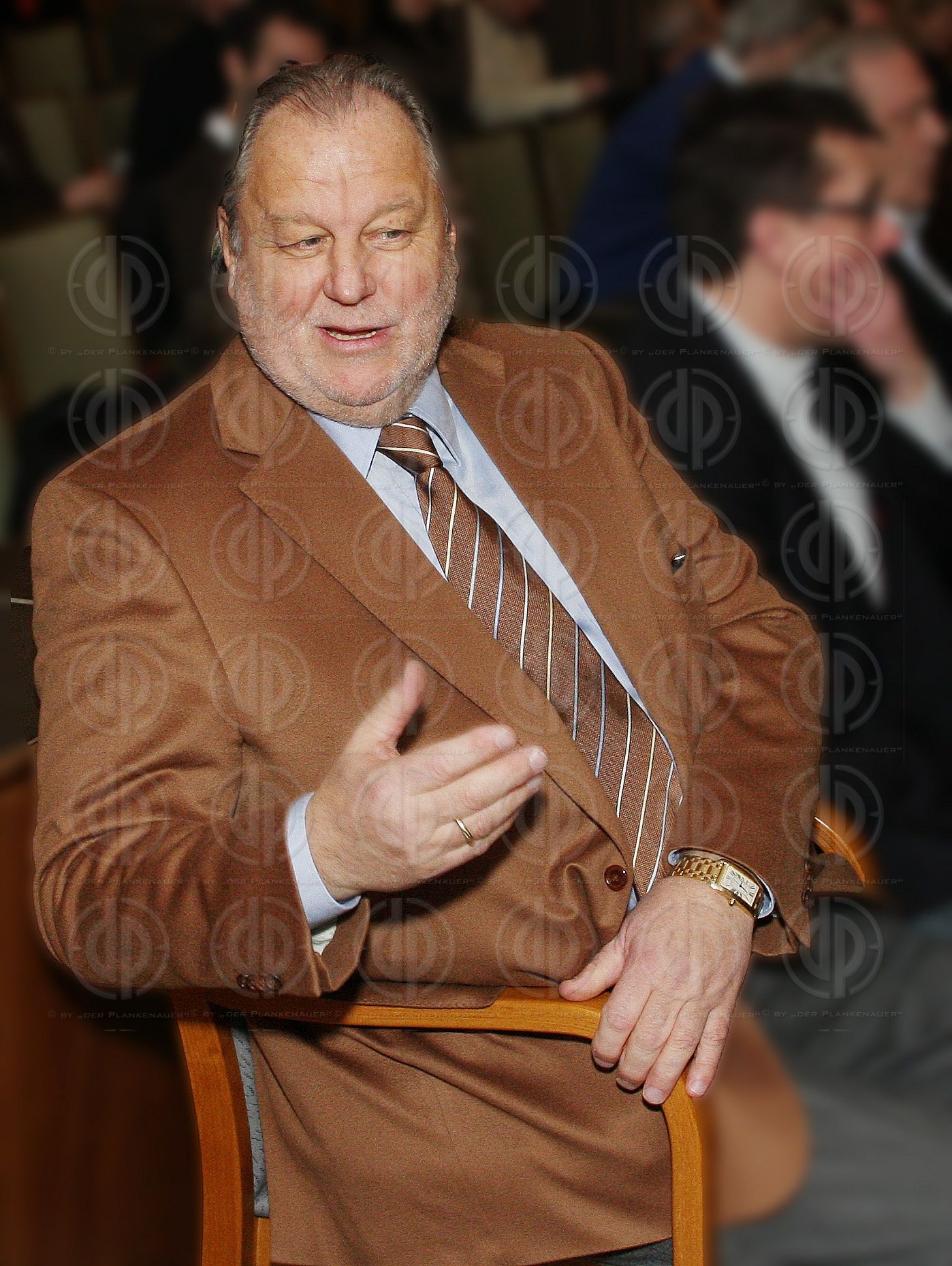 Strafverfahren gegen Hannes KARTNIG u.a.