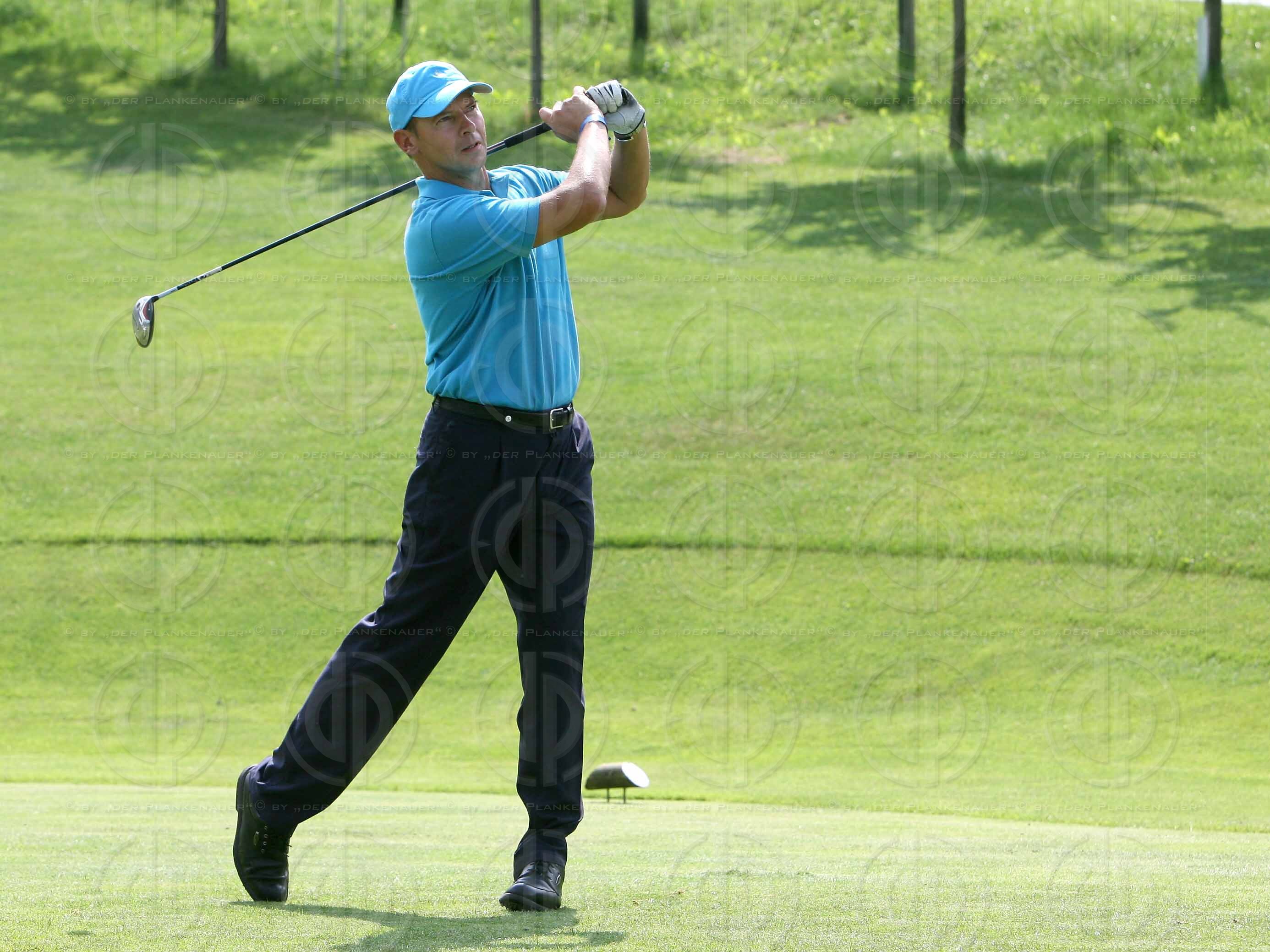 Das Institut-Charity Golf Einladungsturnier-Bewerb