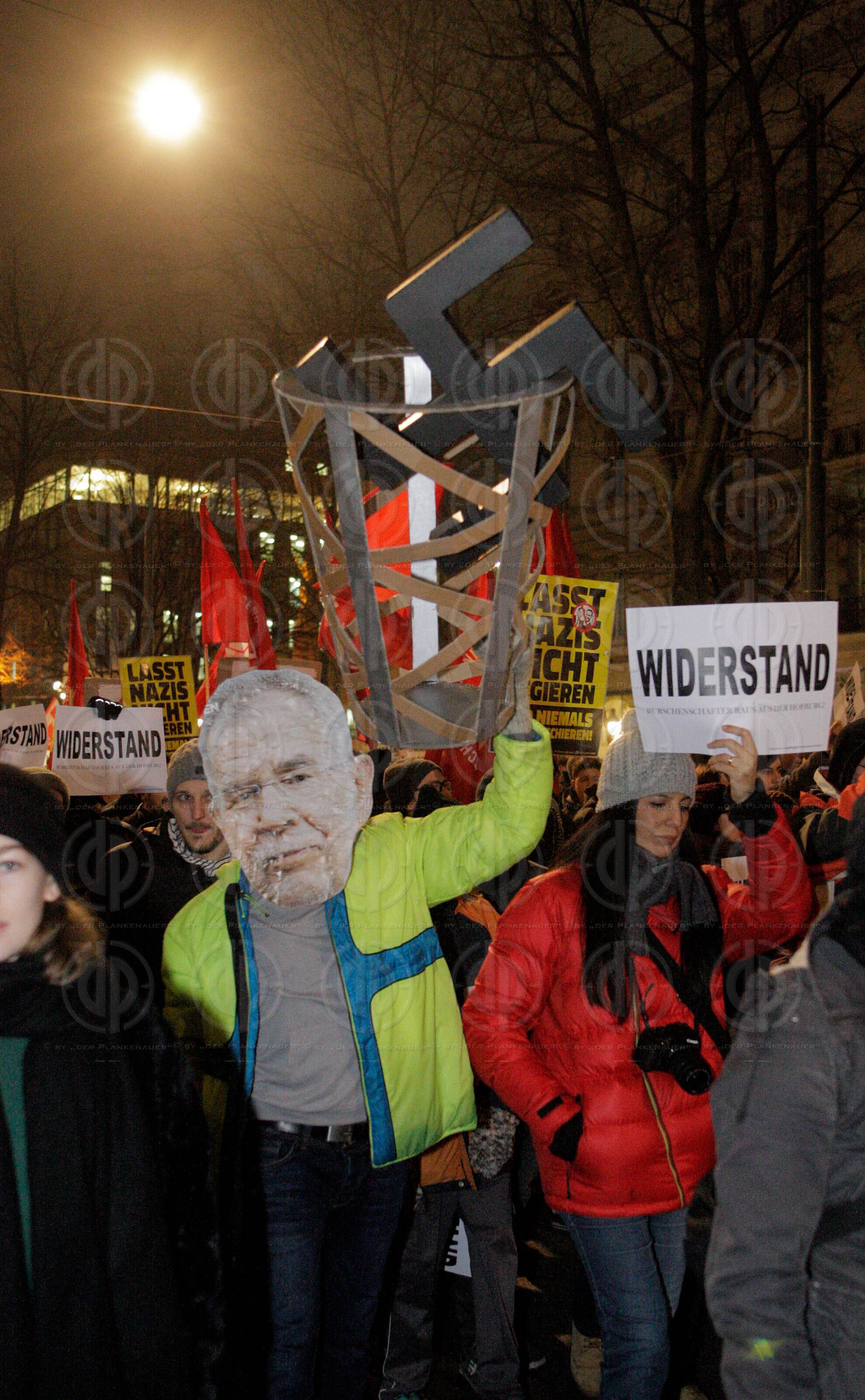 Demos gegen den Akadenikerball 2018