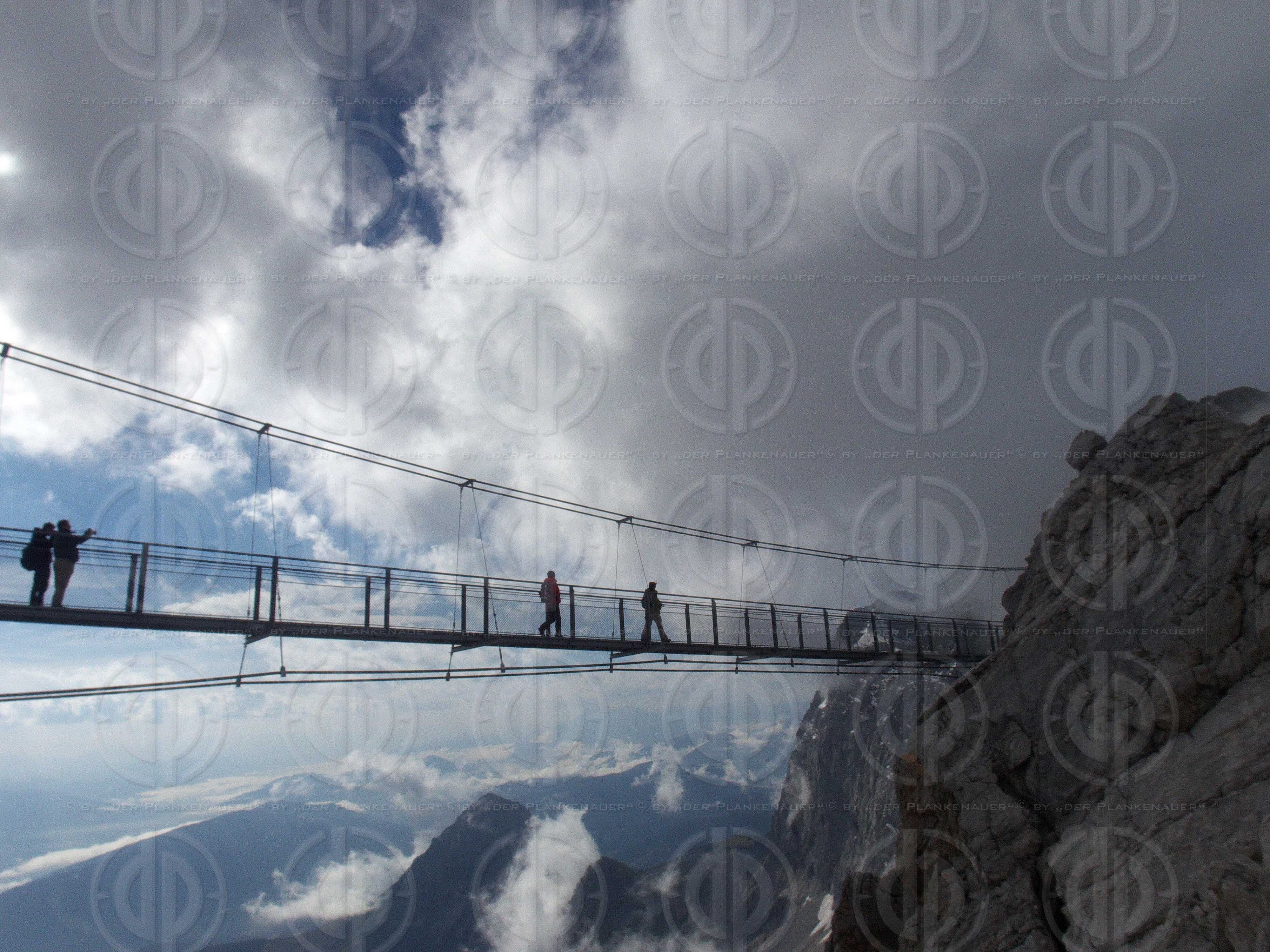 Steirische Sehenswürdigkeiten - Haengebruecke am Dachstein