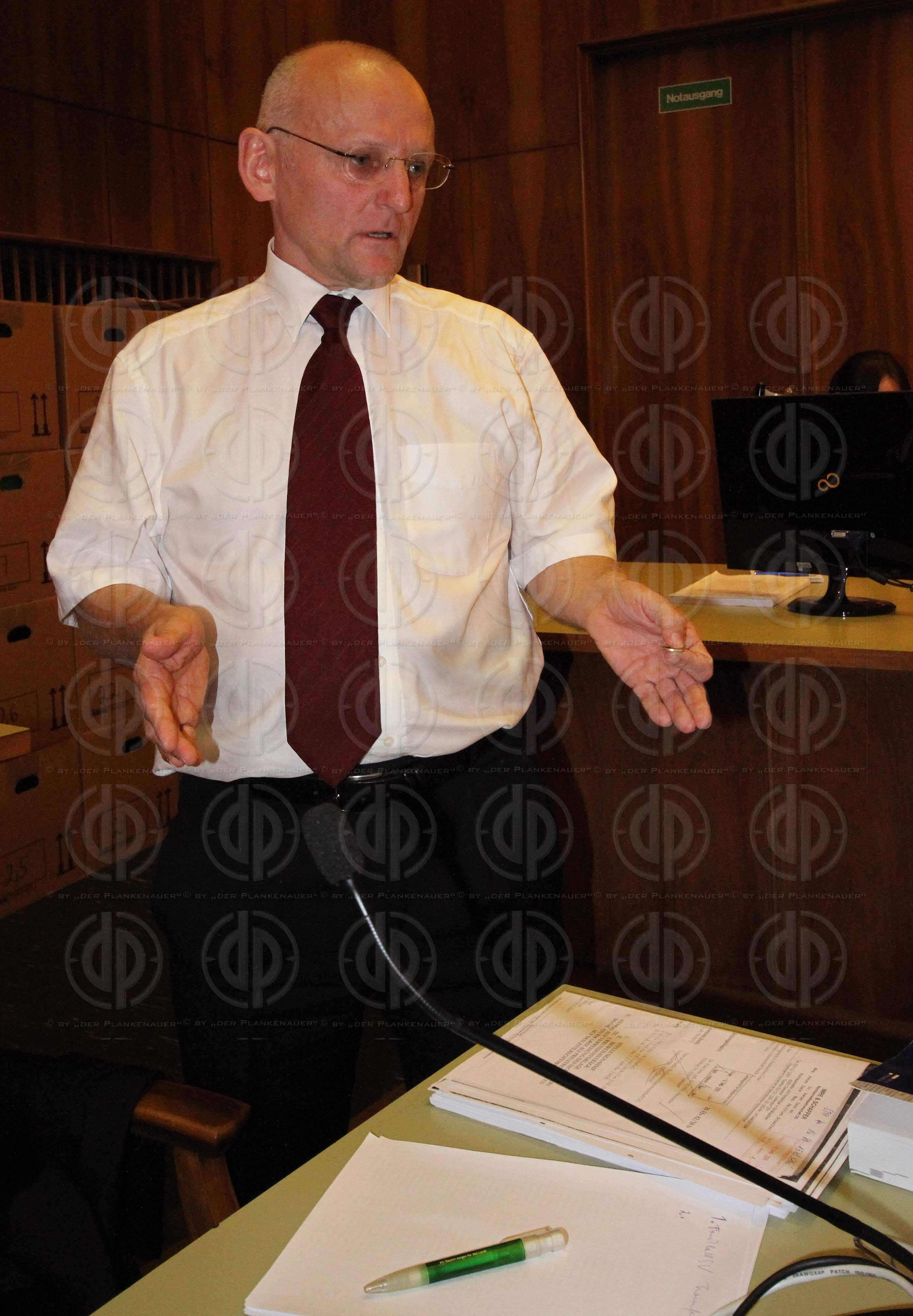 Strafverfahren gegen Hannes KARTNIG u.a.