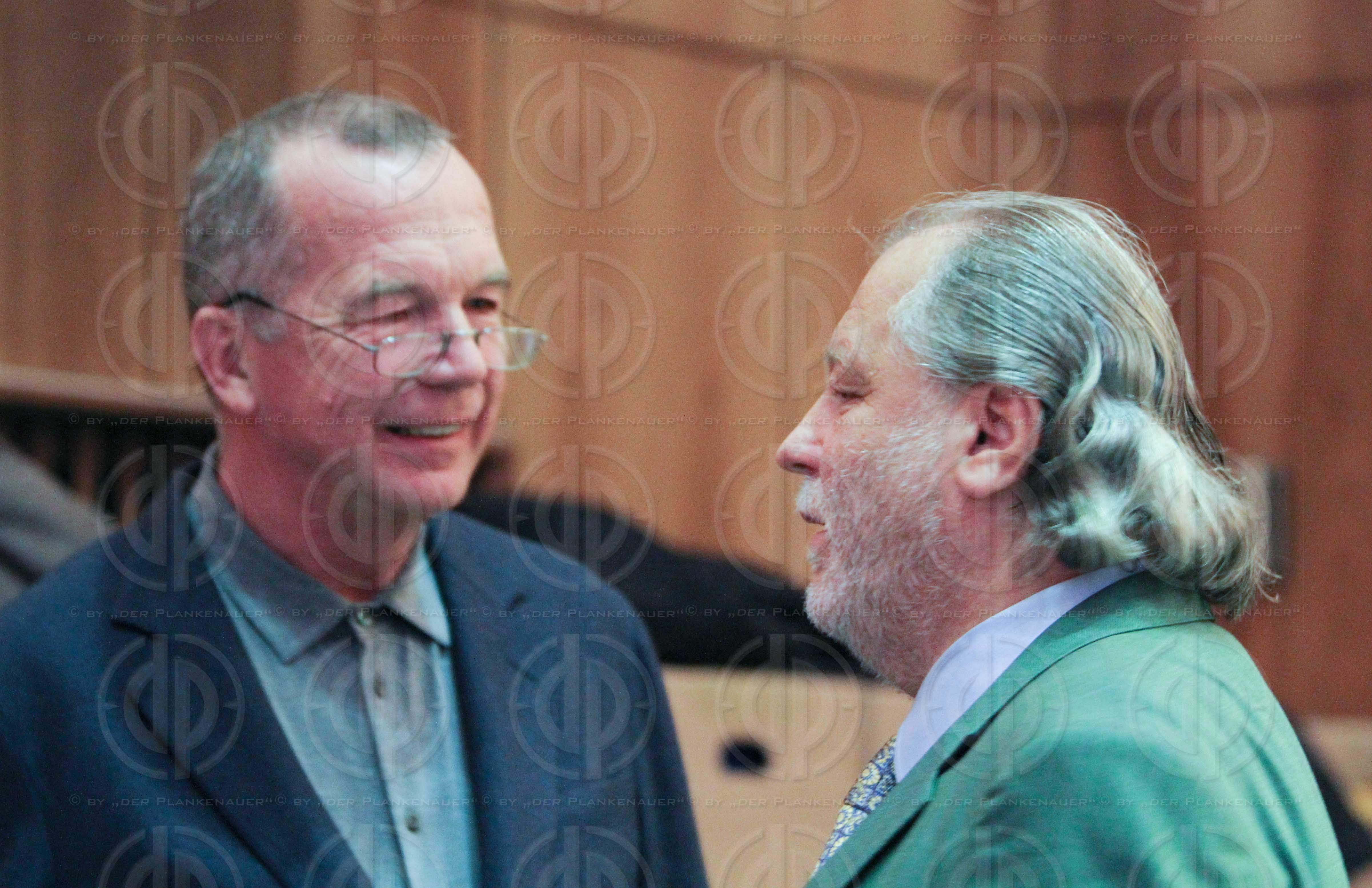 Strafverfahren gegen Hannes KARTNIG u.a.