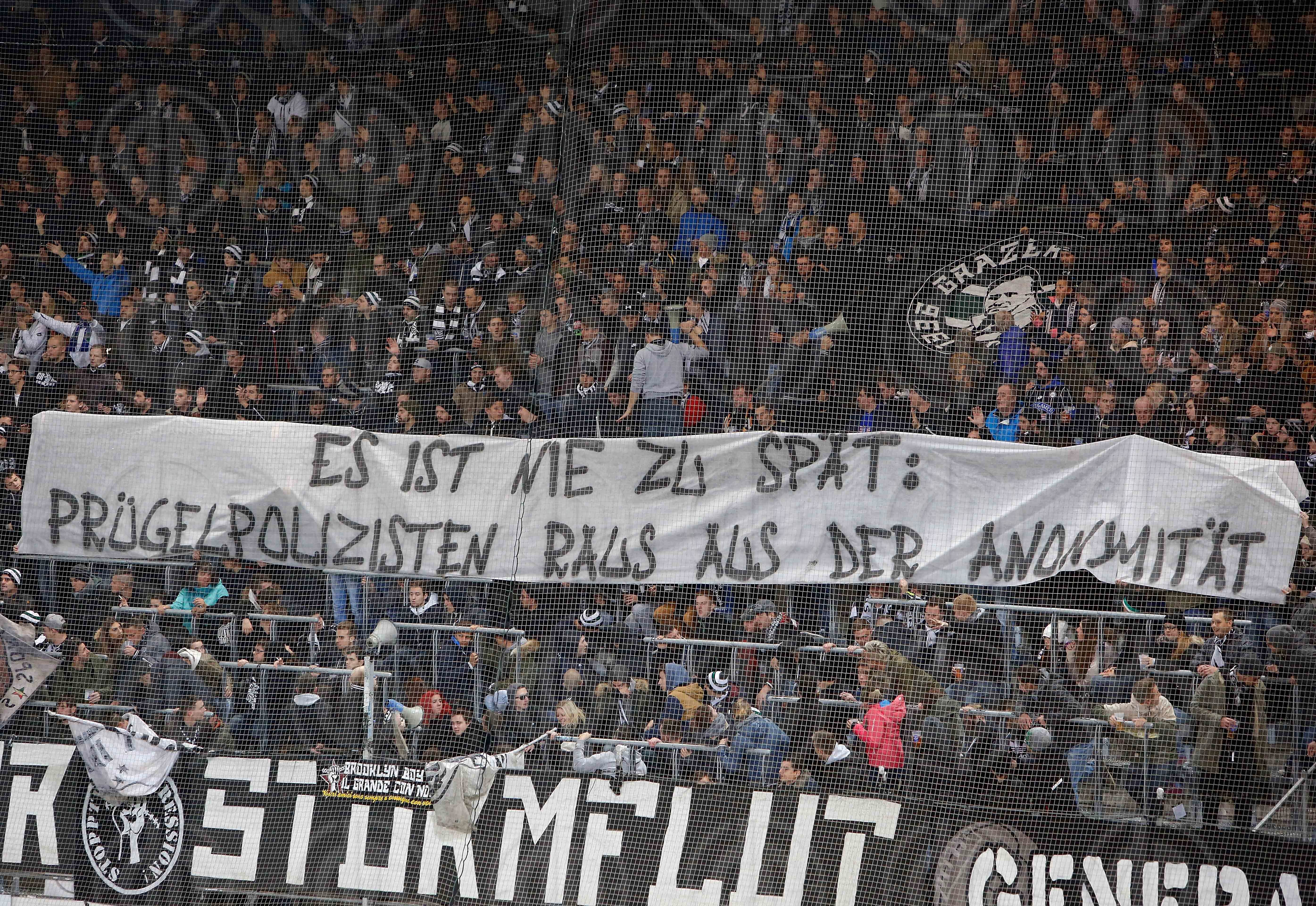 SK Sturm vs. SKN St. Poelten (1:2)