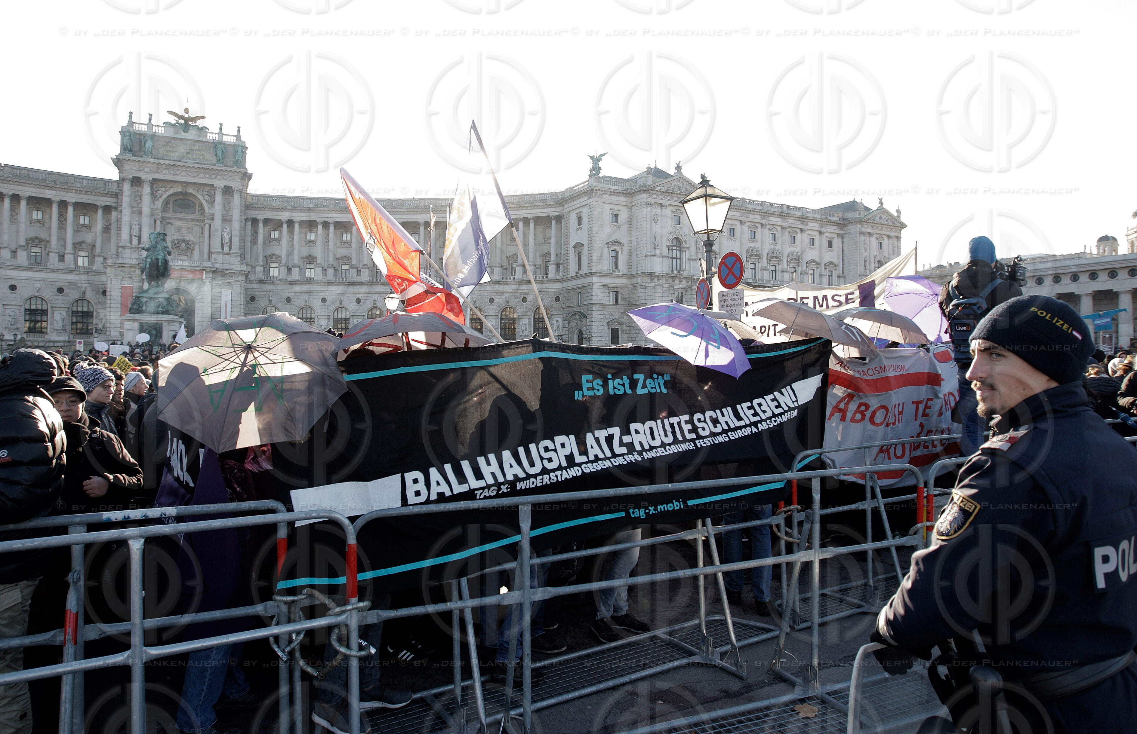 Demos gegen neue Regierung