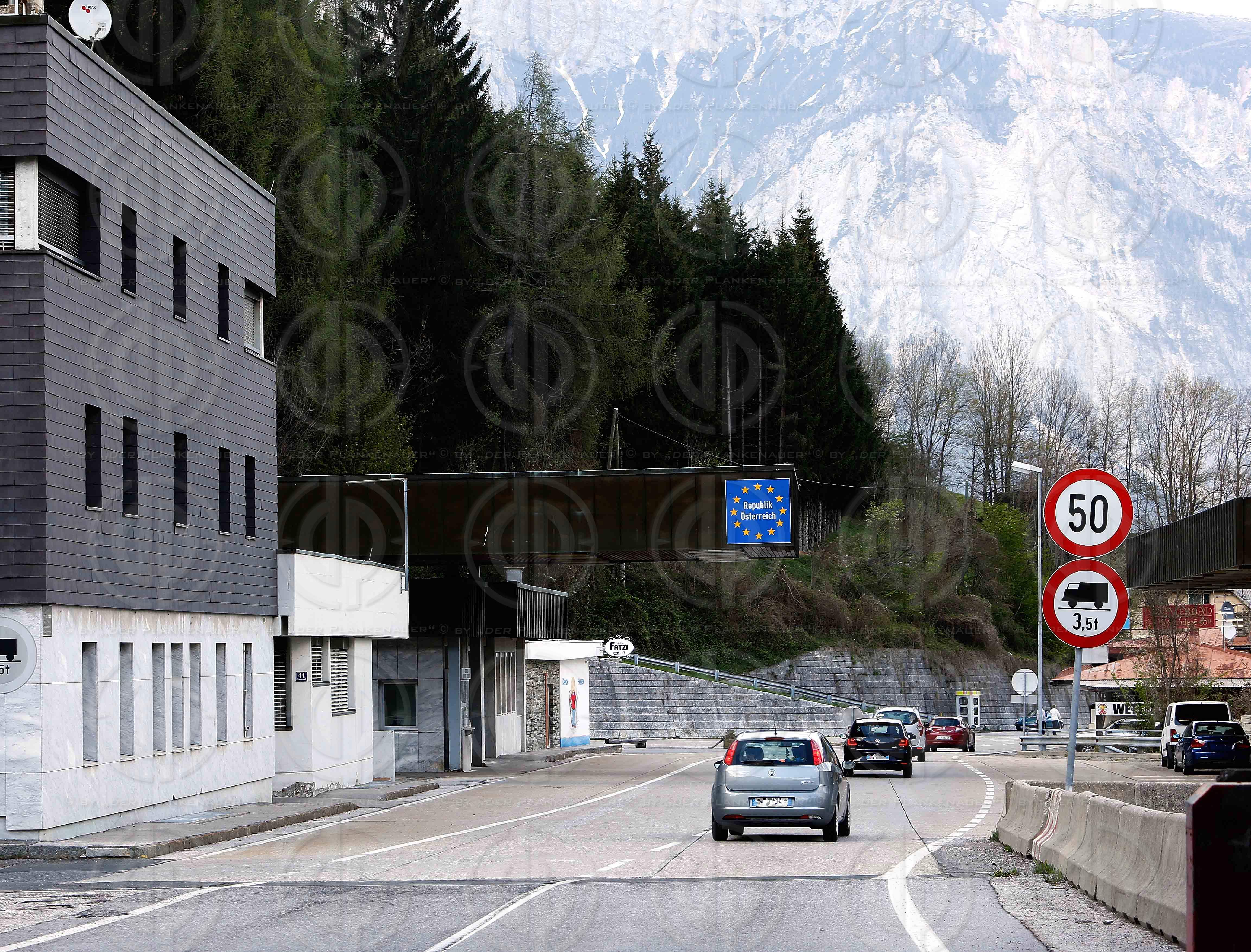 Staatsgrenze in Thoerl-Maglern