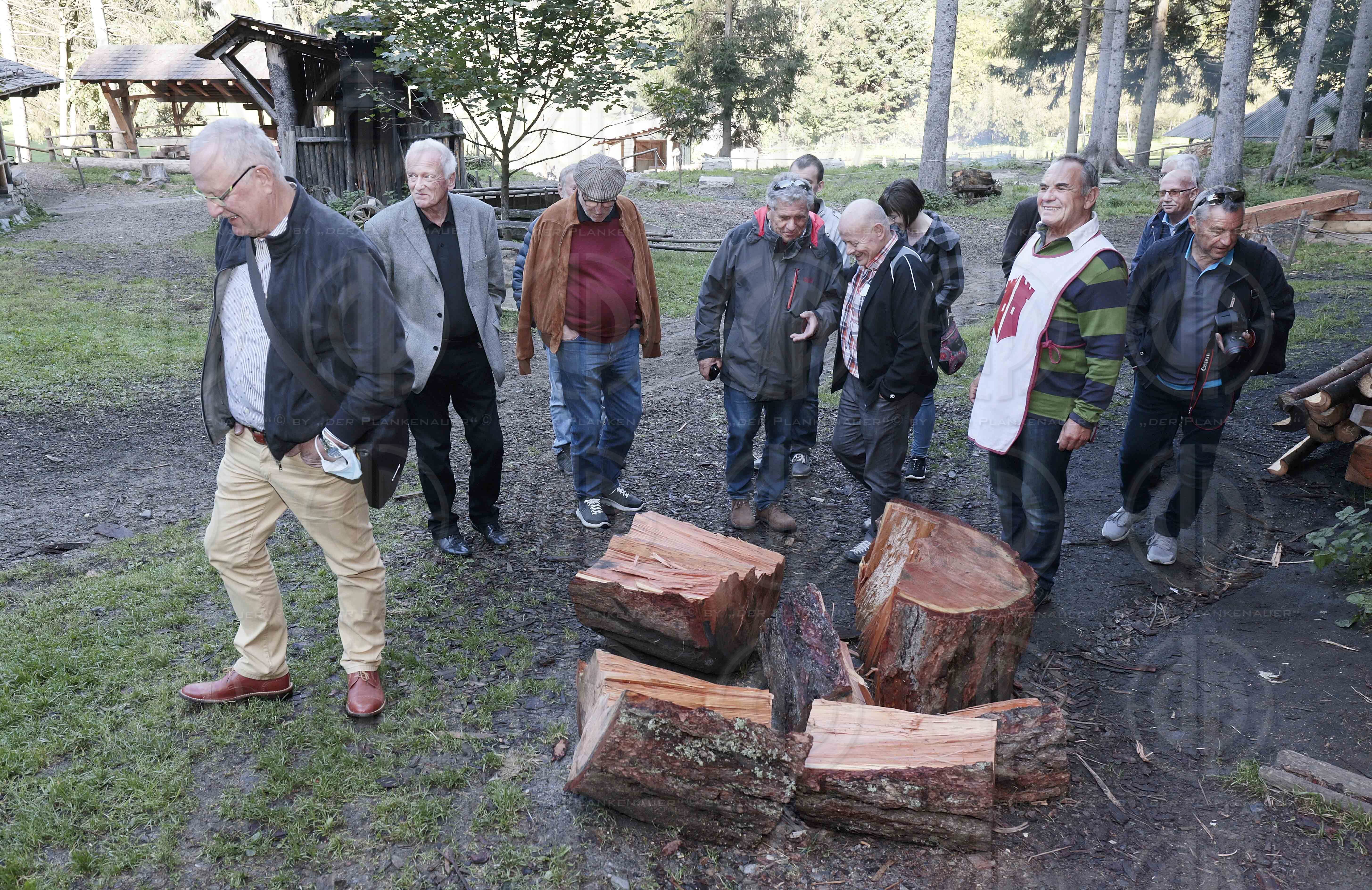 Treffen anlässlich 50 Jahre Matura an der HTL-Villach
